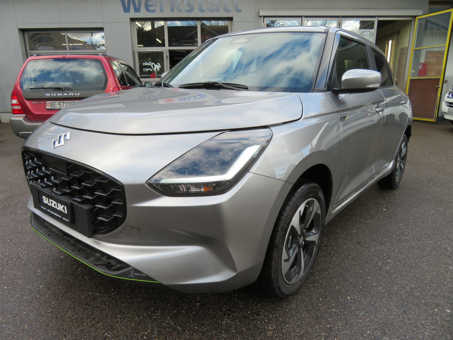 SUZUKI Swift 1.2 1st Edition Top Hybrid 4x4