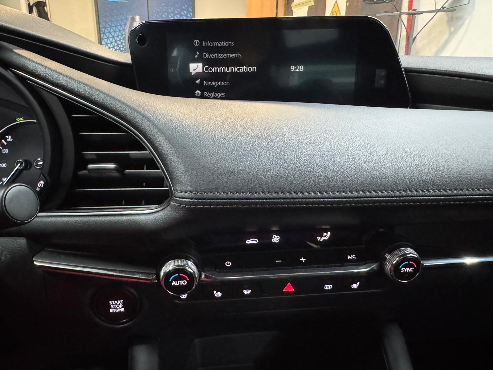 MAZDA 3 Hatchback SKYACTIV-X M Hybrid 186 Ambition Automat-image-6