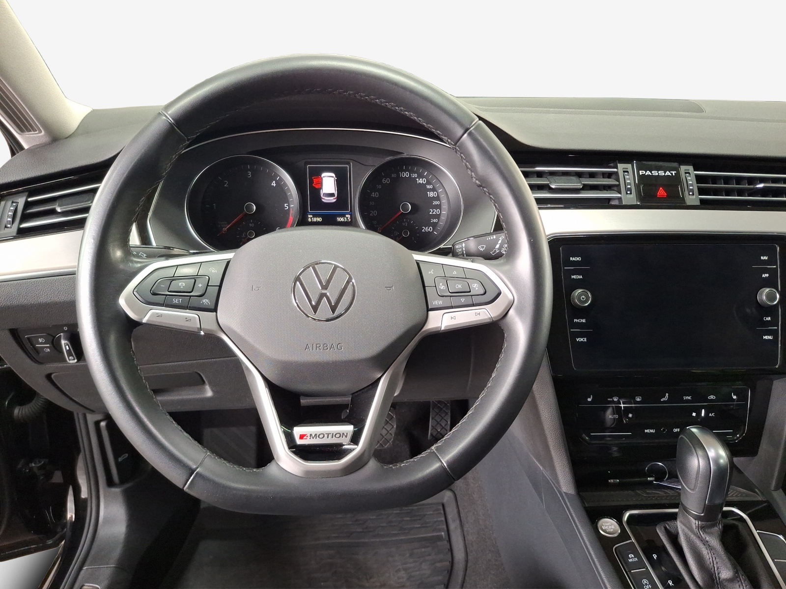VW Passat 2.0 TDI BMT Elegance 4Motion DSG-image-9