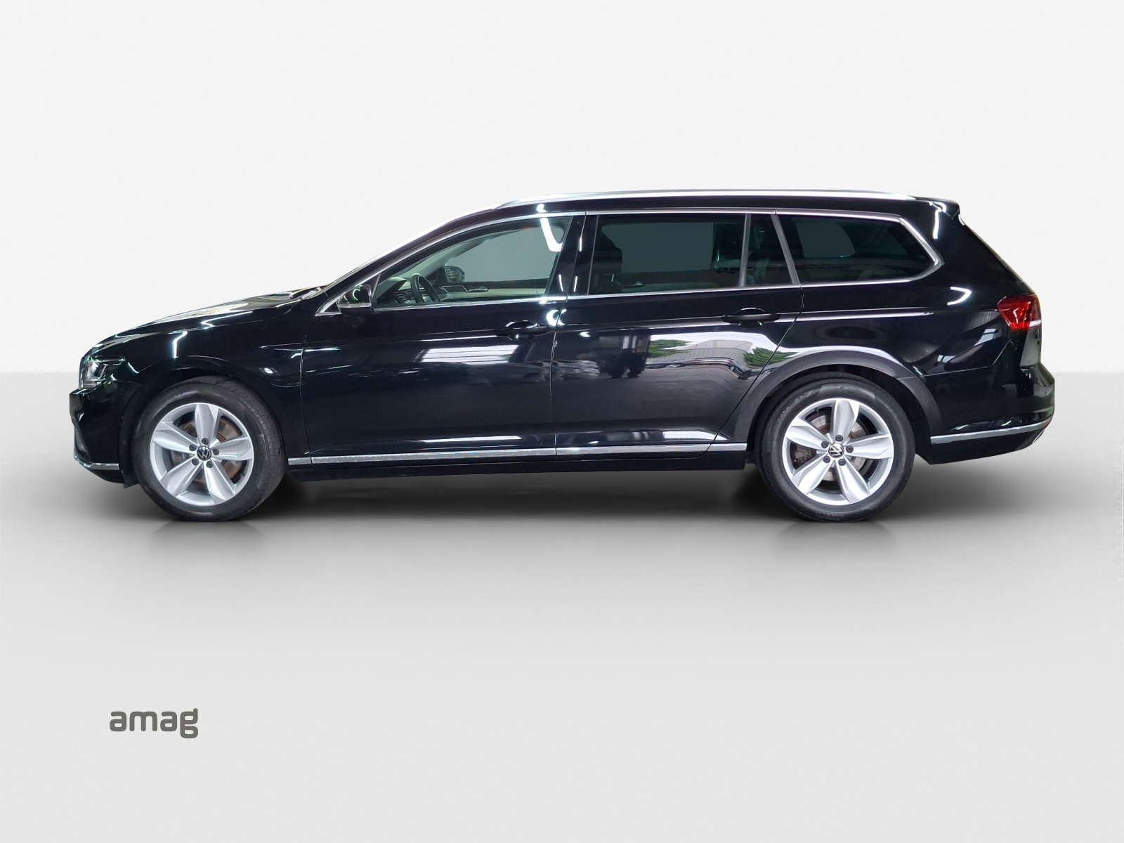 VW Passat 2.0 TDI BMT Elegance 4Motion DSG-showroom-element-1