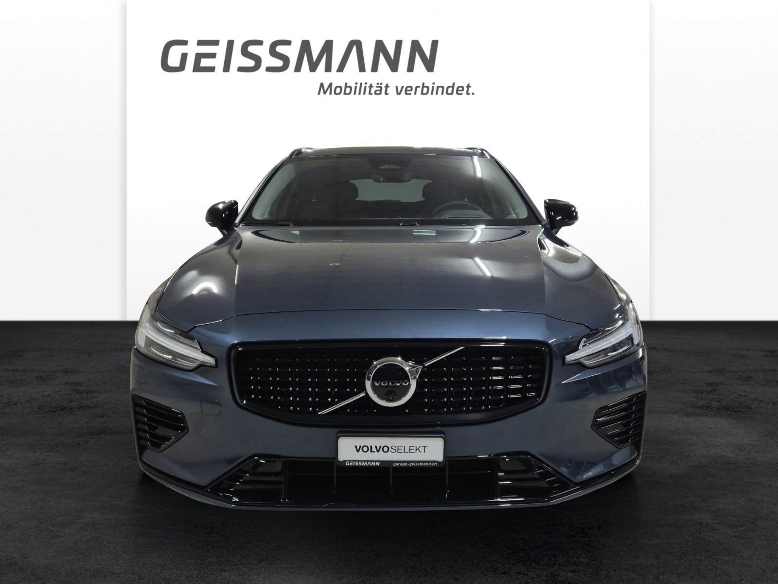 VOLVO V60 2.0 T8 TE Ultra Dark eAWD-image-6