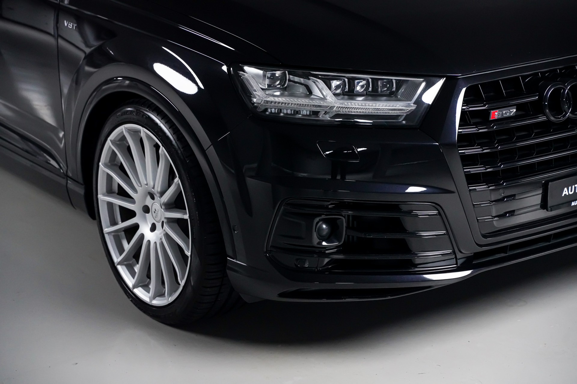 AUDI SQ7 4.0 TDI quattro tiptronic-showroom-element-3
