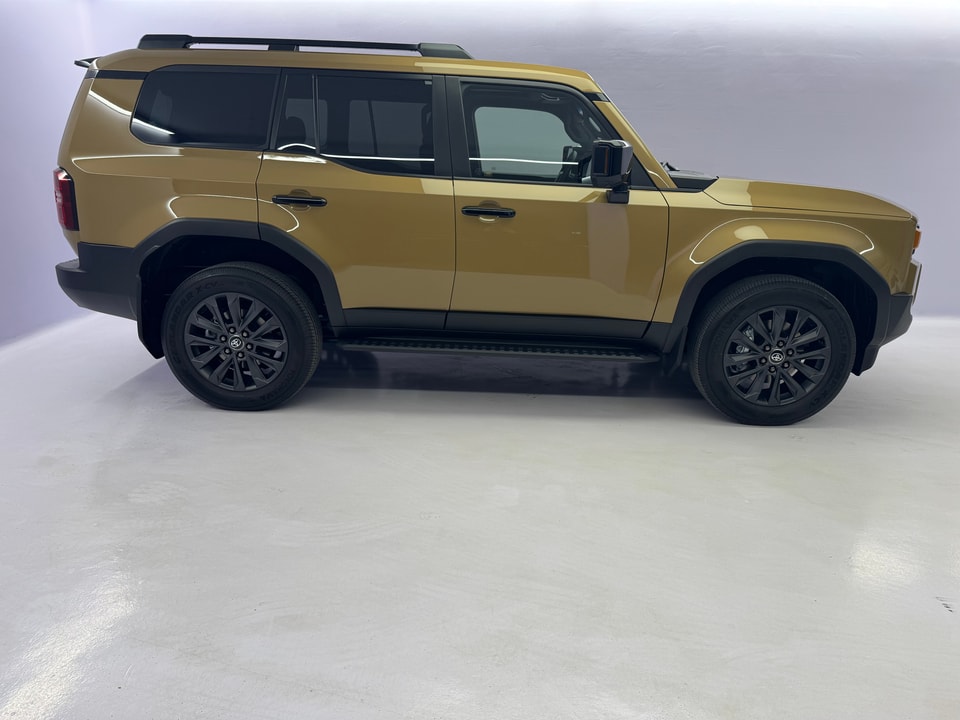 Land Cruiser 2.8 D 48V Invincible AWD