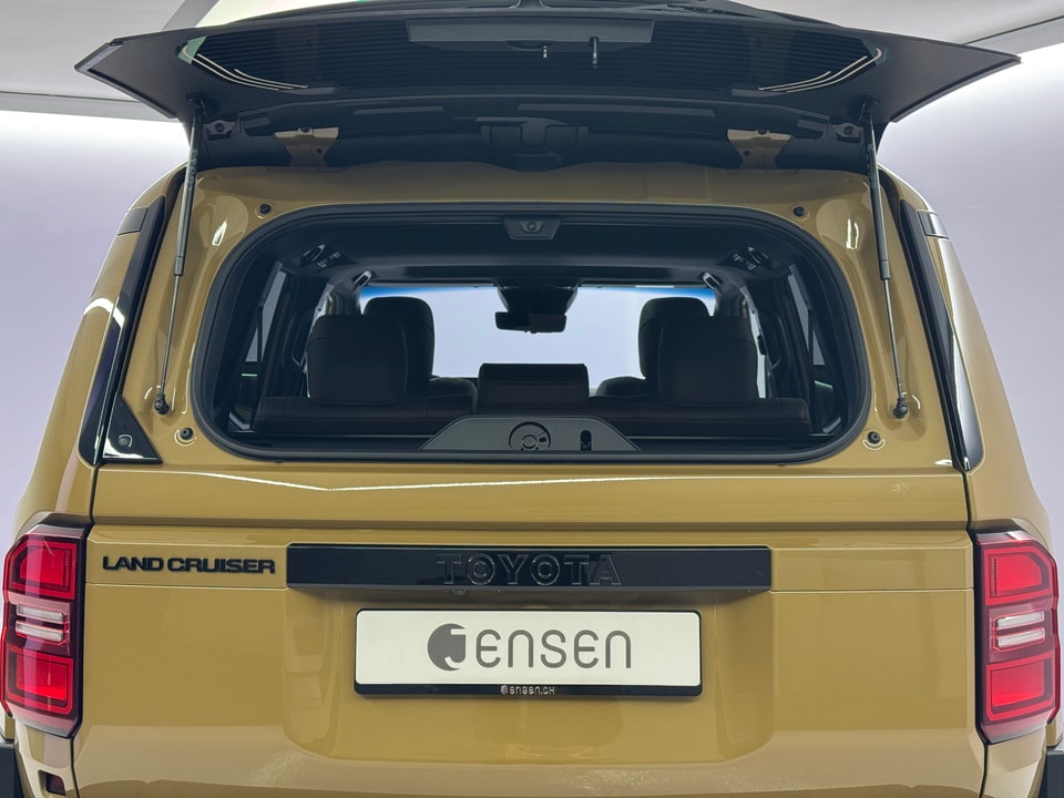 Land Cruiser 2.8 D 48V Invincible AWD