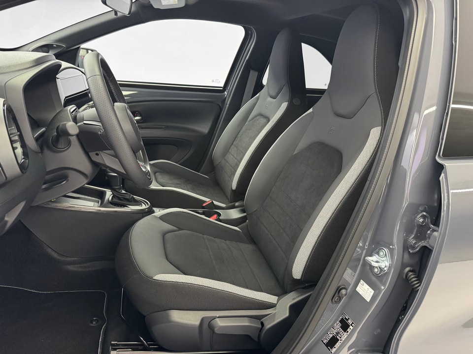 Aygo X Hybrid 1.5 GR Sport