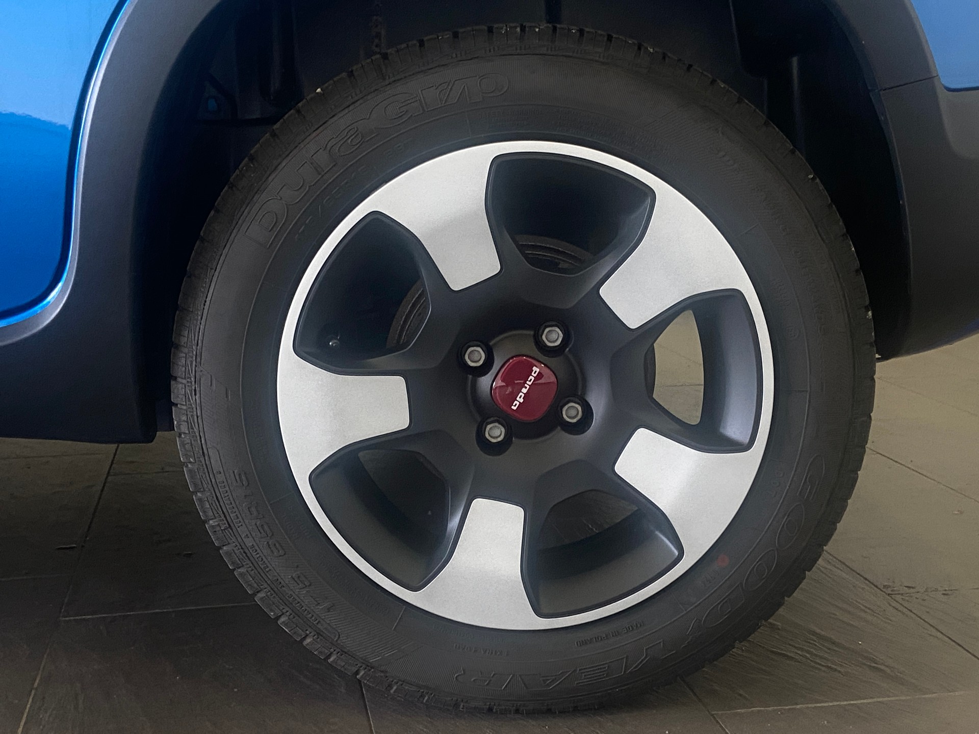 FIAT Panda 1.0 MHEV Cross-showroom-element-2