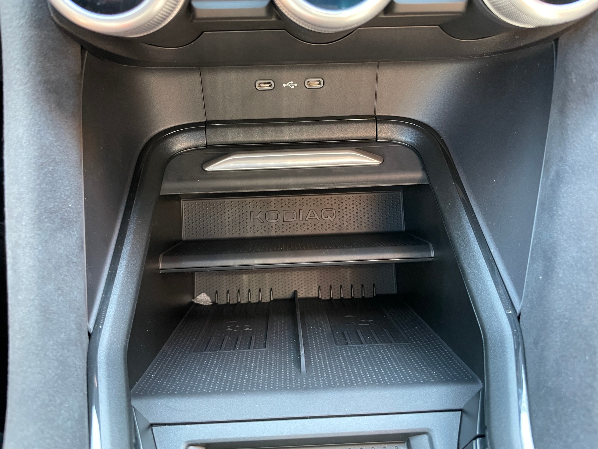 SKODA Kodiaq 2.0 TSI RS 4x4, 7-Sitzer-image-26