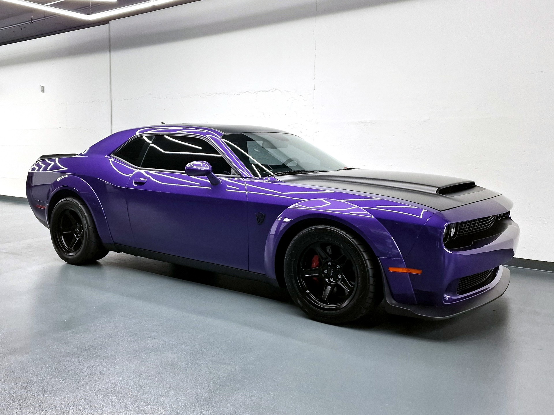 DODGE Challenger SRT Demon-image-1