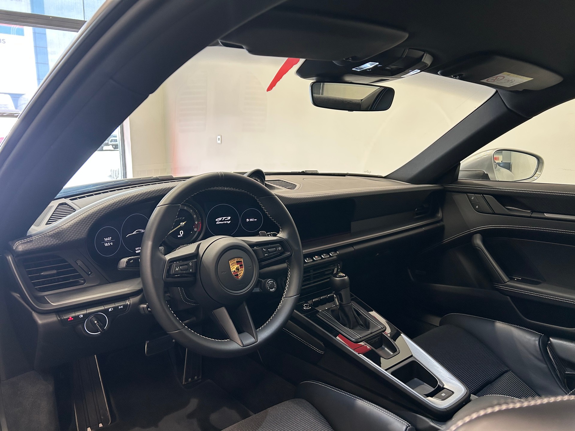 PORSCHE 911 GT3 Touring PDK-image-9