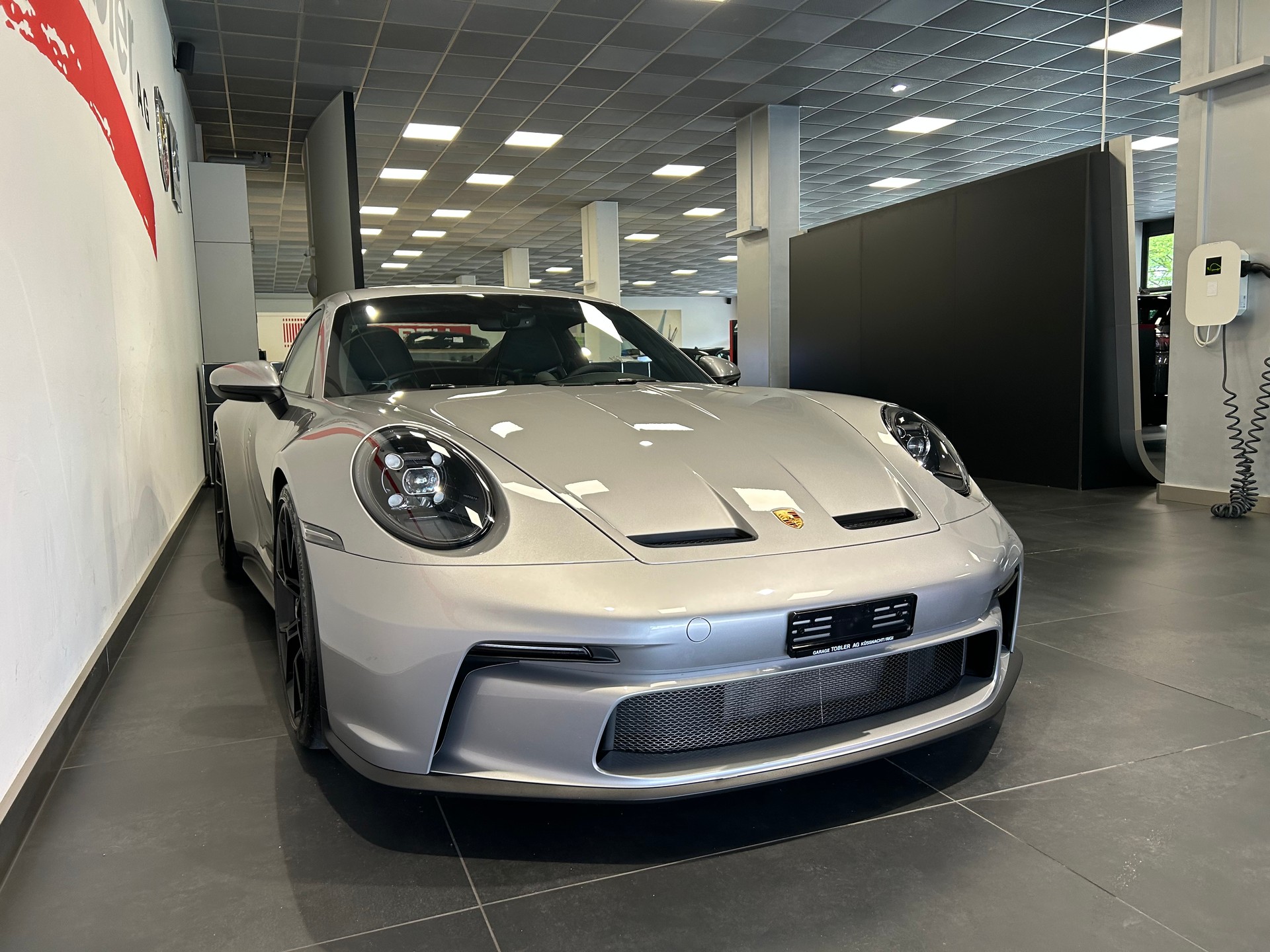 PORSCHE 911 GT3 Touring PDK-image-4