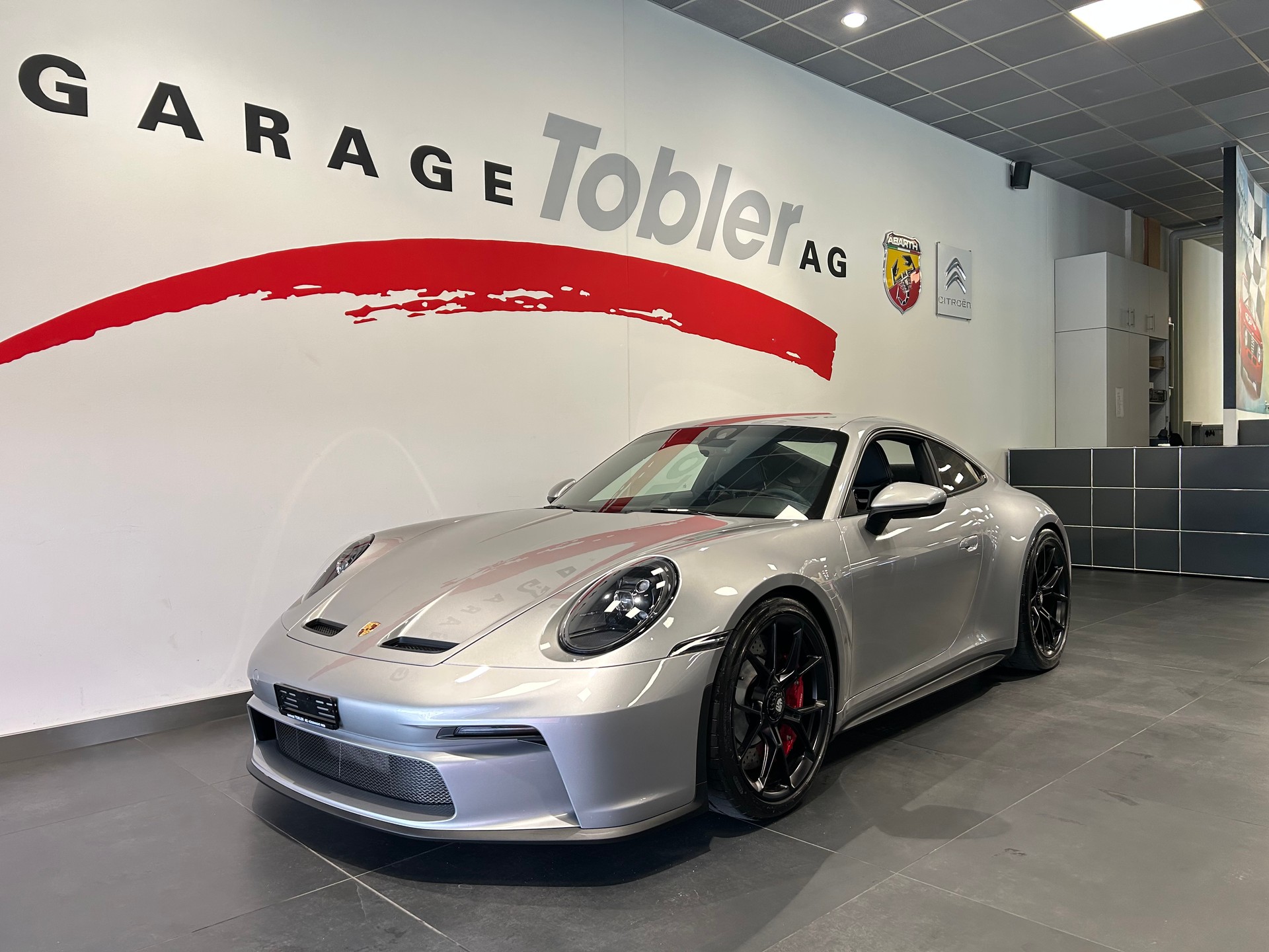 PORSCHE 911 GT3 Touring PDK-image-0