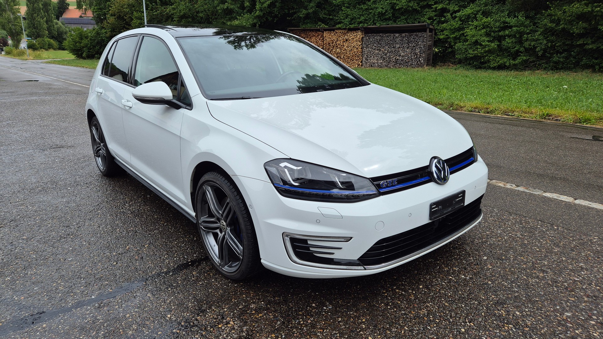 VW Golf 1.4 TSI GTE DSG-showroom-element-2