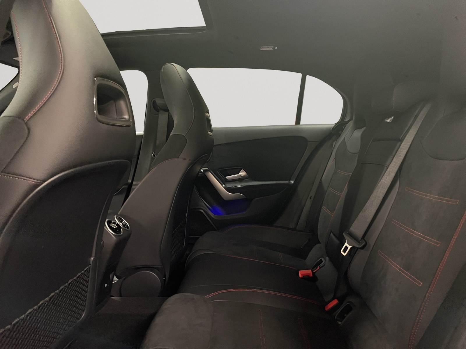 Image MERCEDES-BENZ A-220 A 220 4Matic 8G-DCT