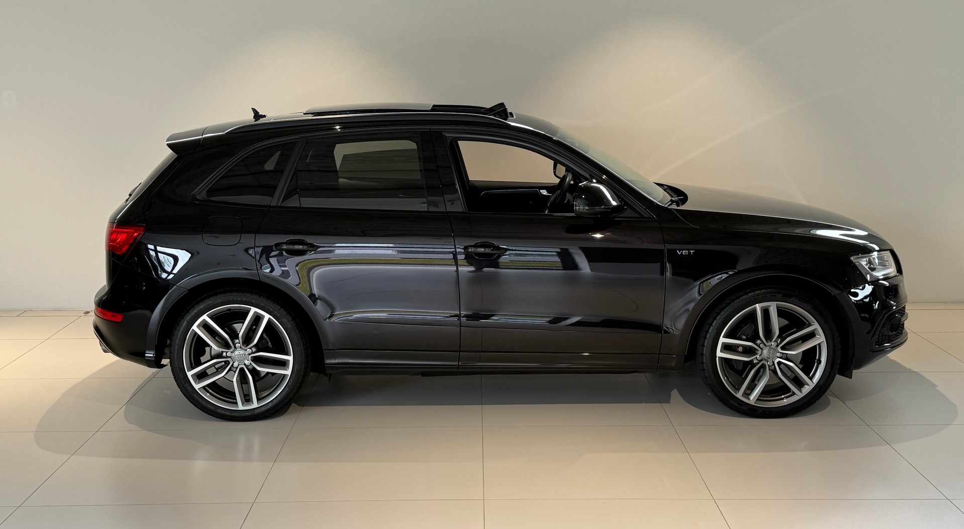 AUDI SQ5 3.0 TDI plus / 340PS quattro tiptronic-showroom-element-1