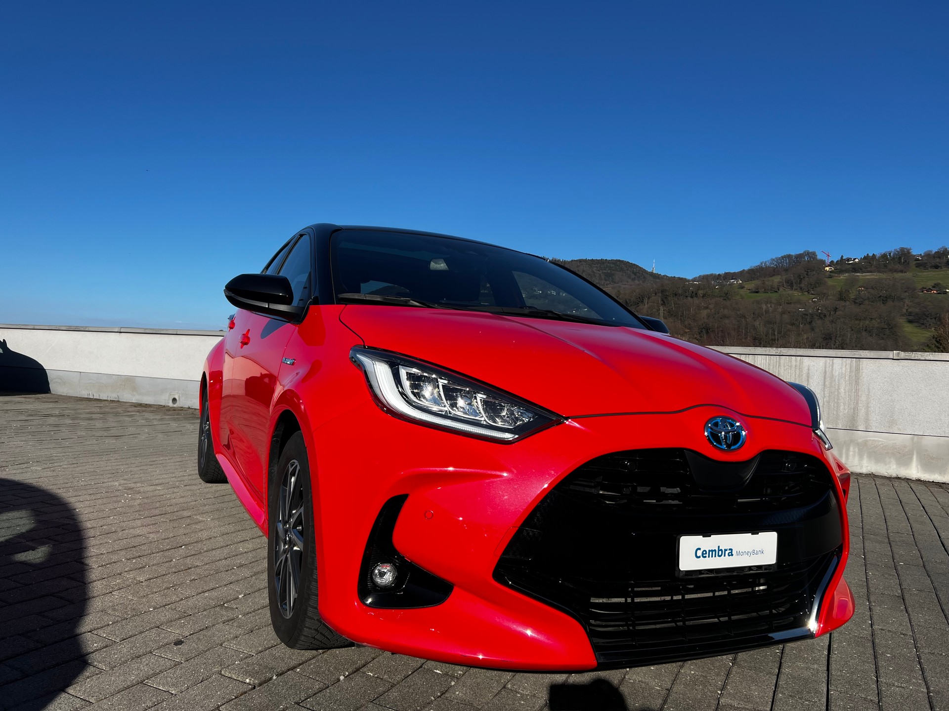 TOYOTA Yaris 1.5 PremierEd e-CVT