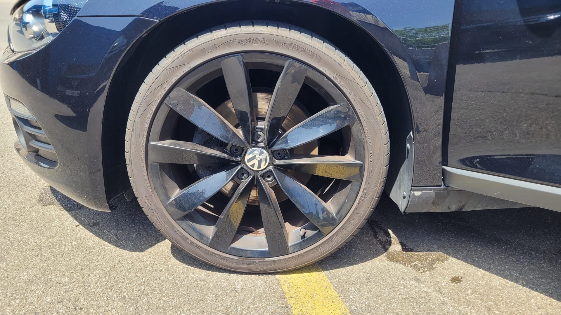 VW Scirocco 2.0 TSI DSG-image-9