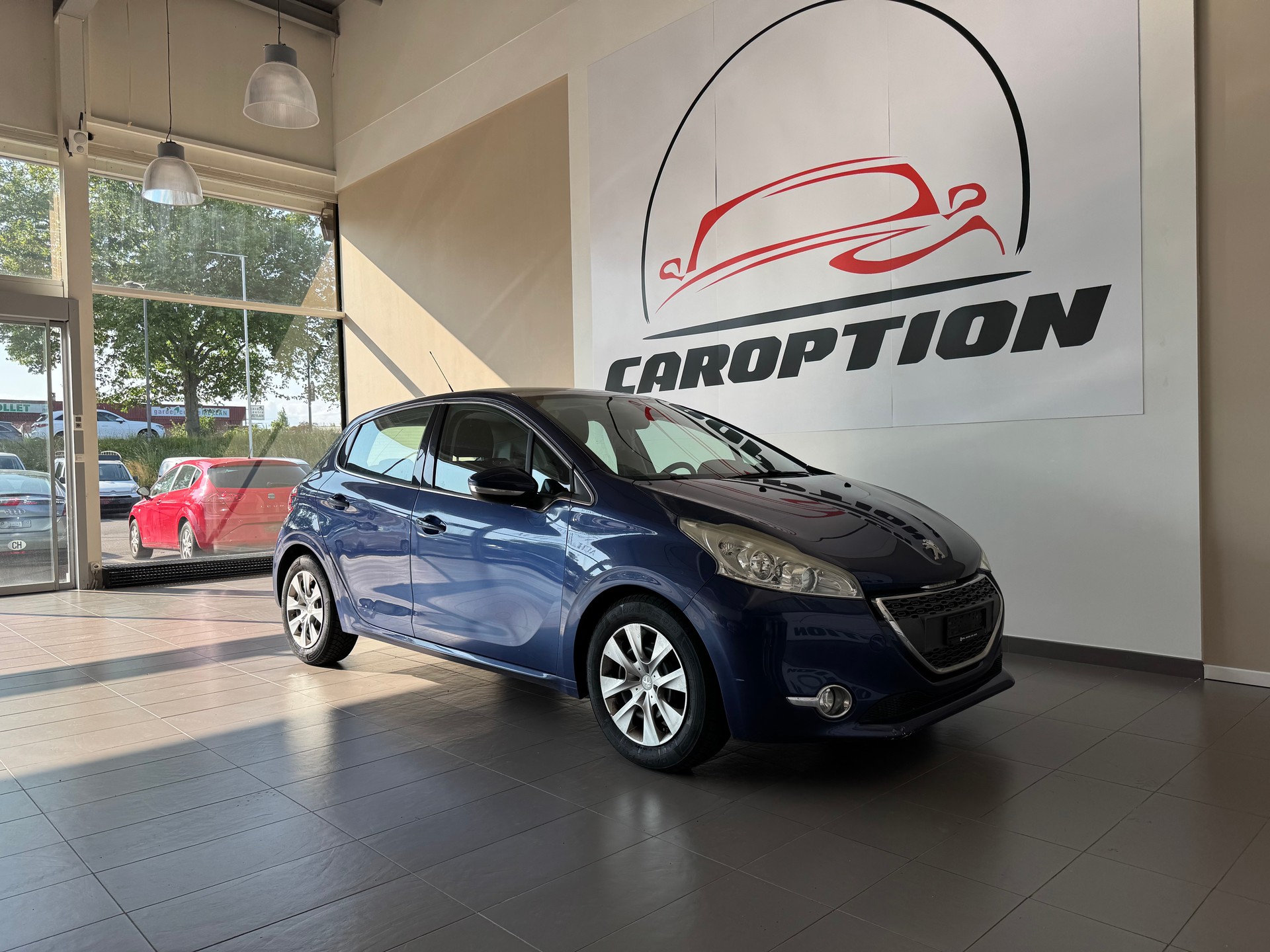 PEUGEOT 208 1.6 VTI Allure-showroom-element-2
