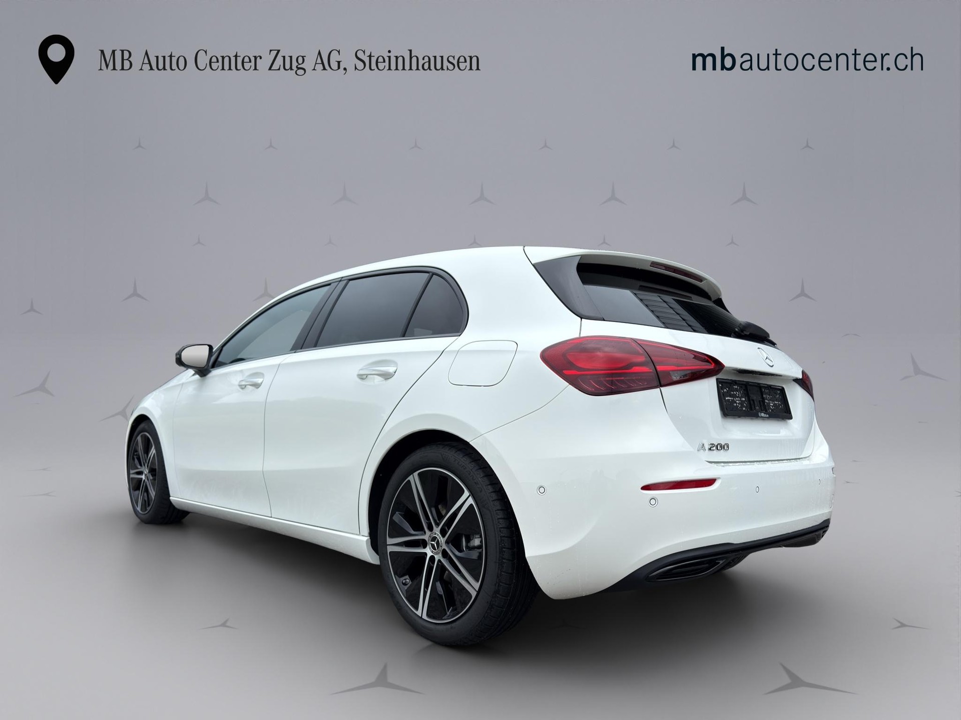 MERCEDES-BENZ A 200 Night Star-showroom-element-2