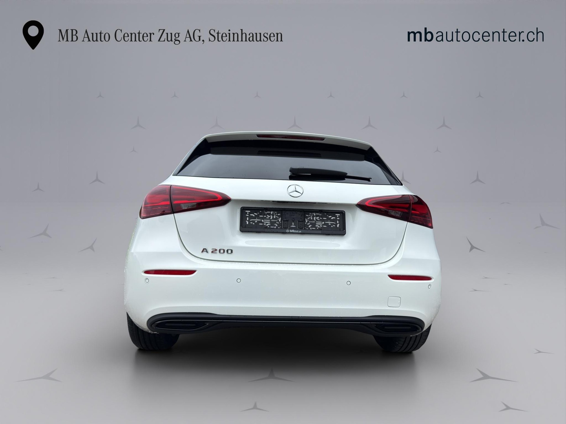MERCEDES-BENZ A 200 Night Star-showroom-element-3