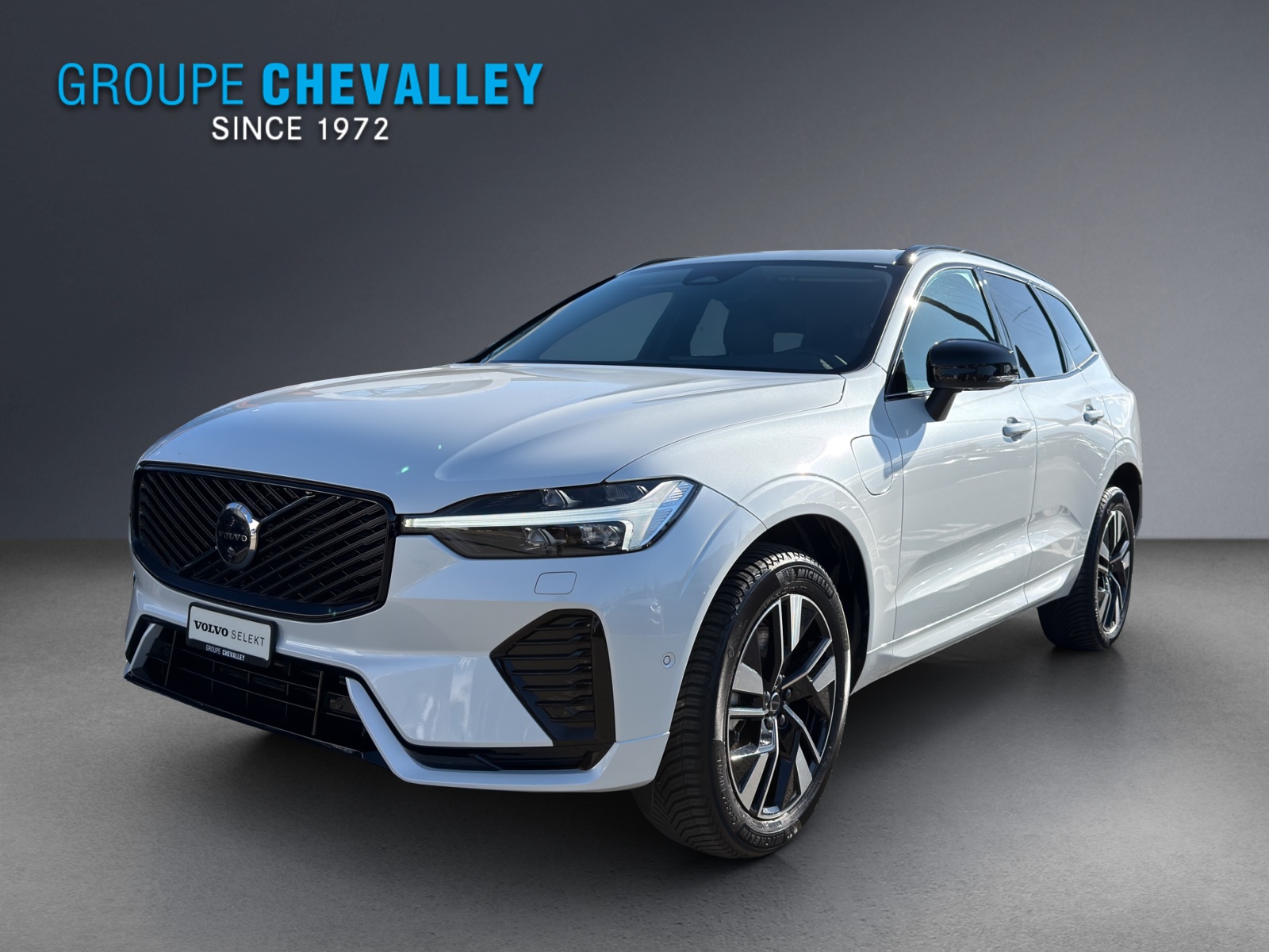 Photo VOLVO XC60 XC60 T8 eAWD PluginHybrid Plus Dark Geartronic