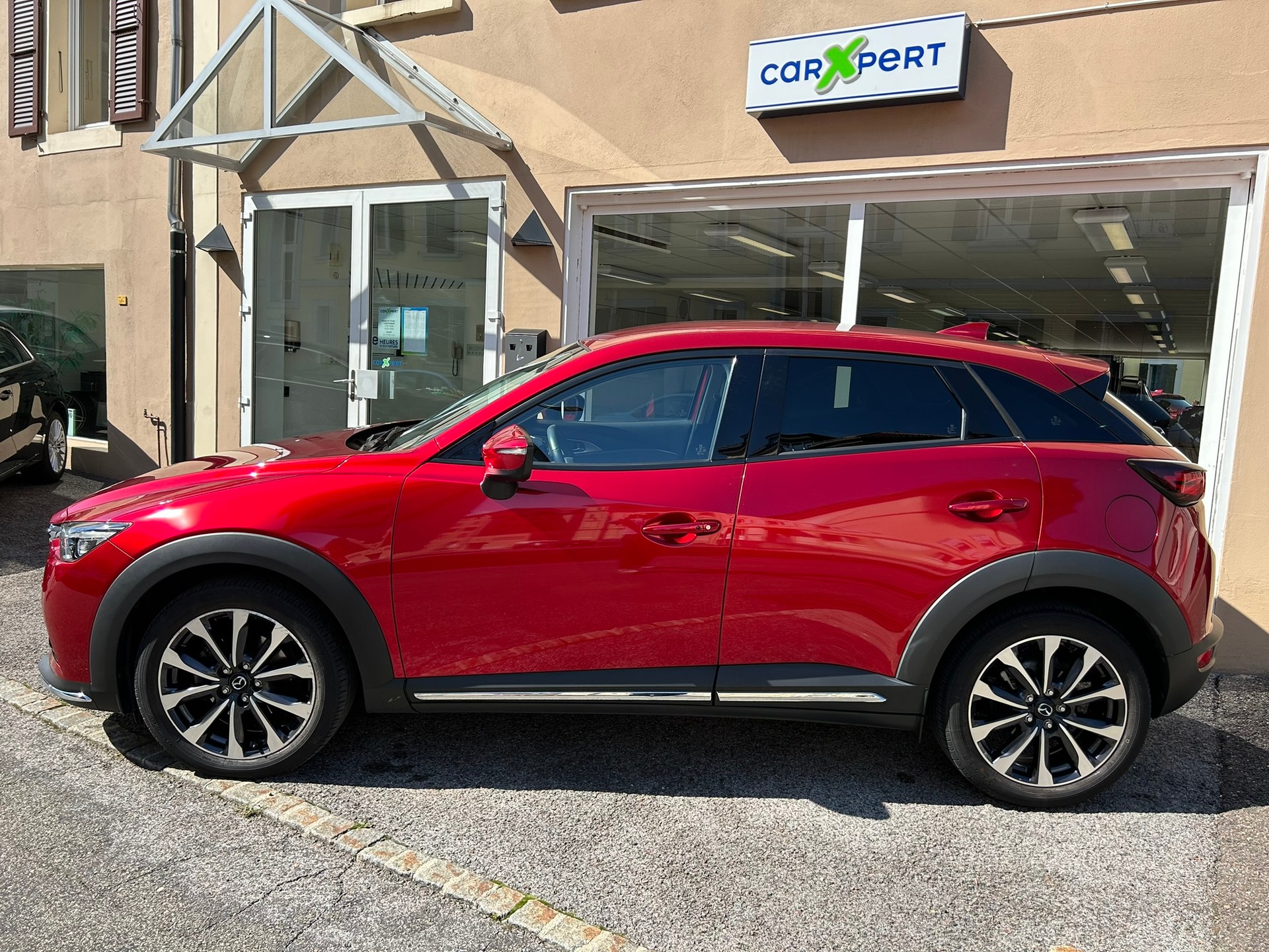 MAZDA CX-3 SKYACTIV-G 121 Revolution FWD-image-2