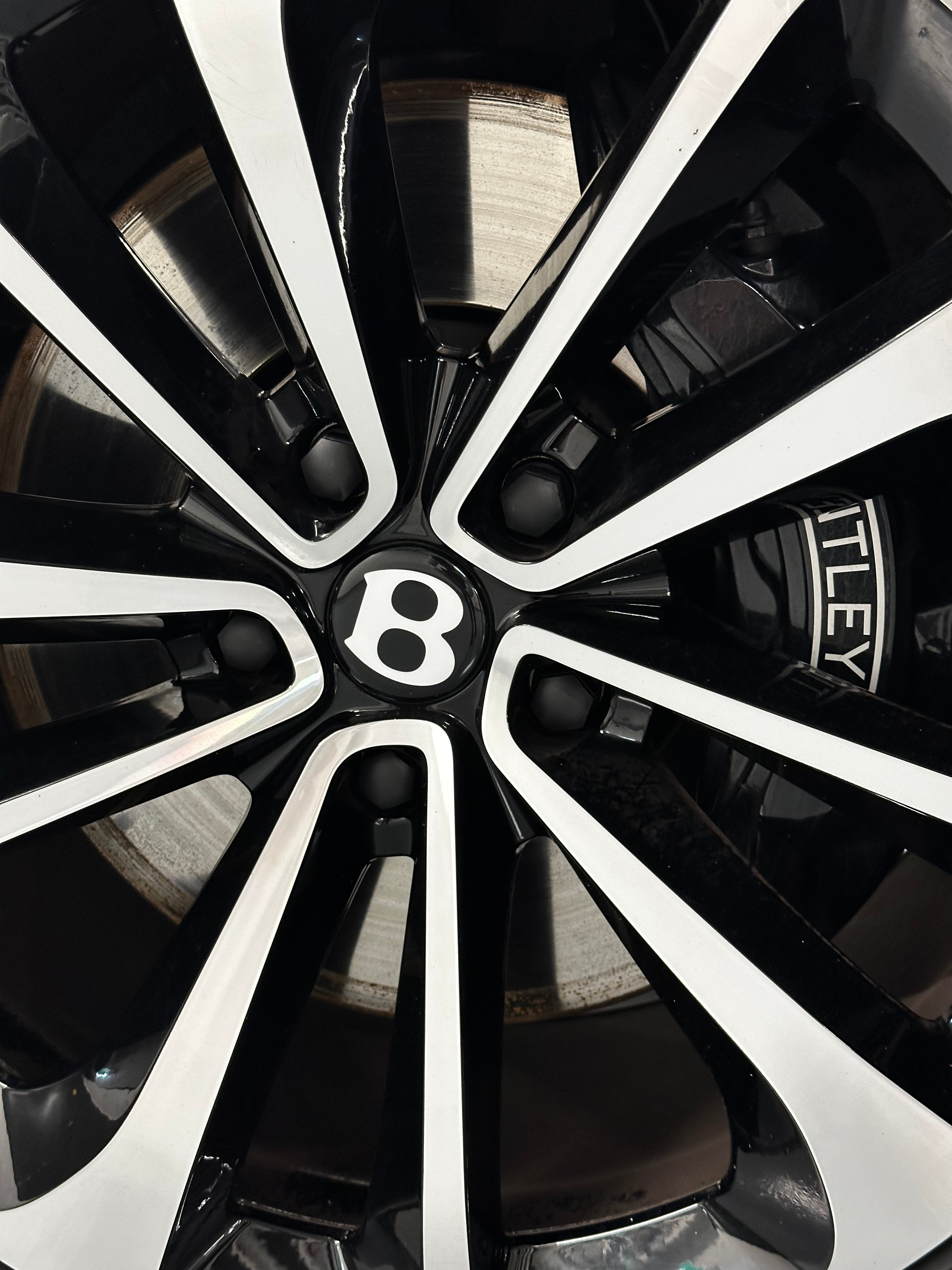 Image BENTLEY BENTAYGA Bentayga V8