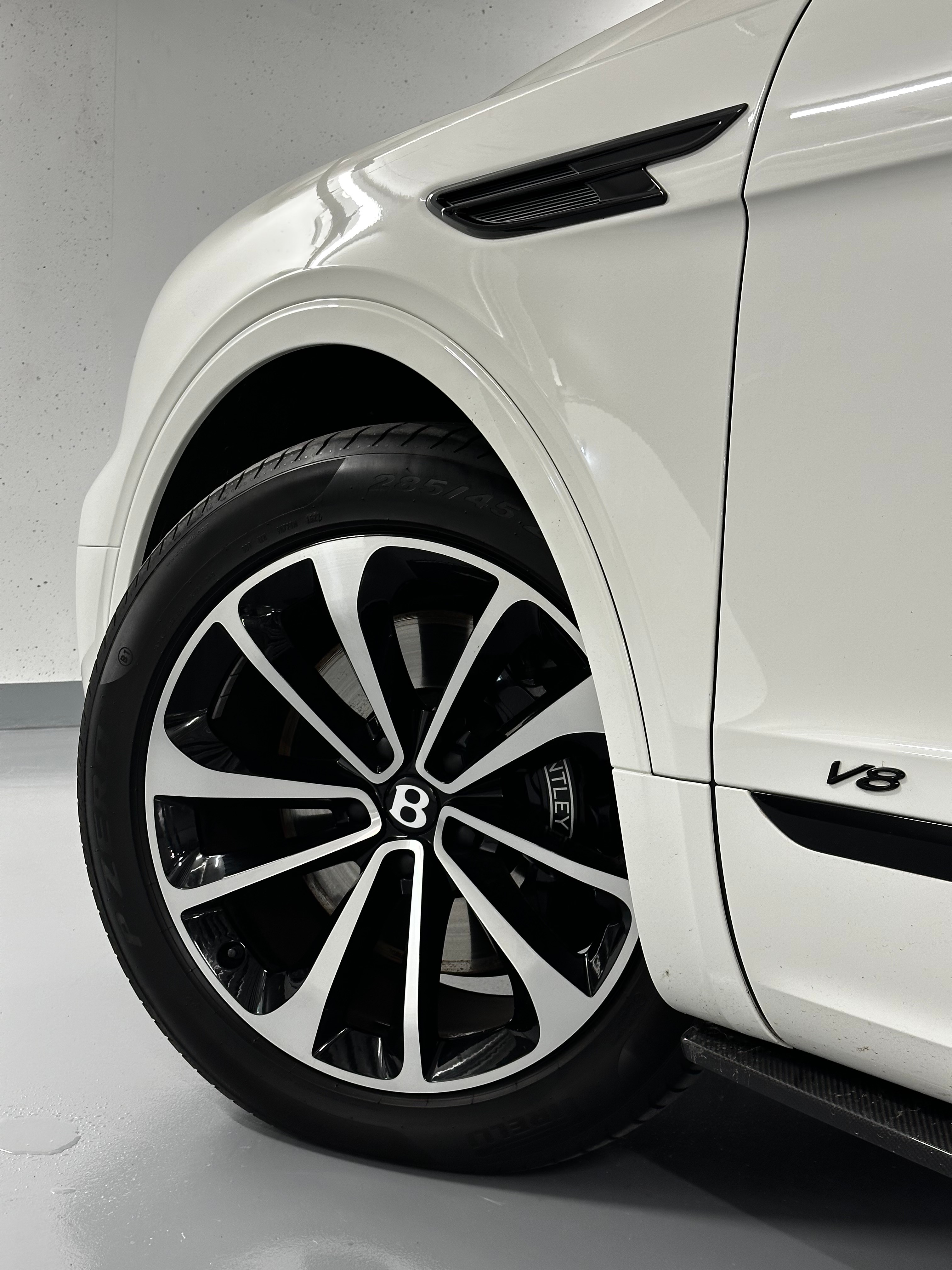 Image BENTLEY BENTAYGA Bentayga V8