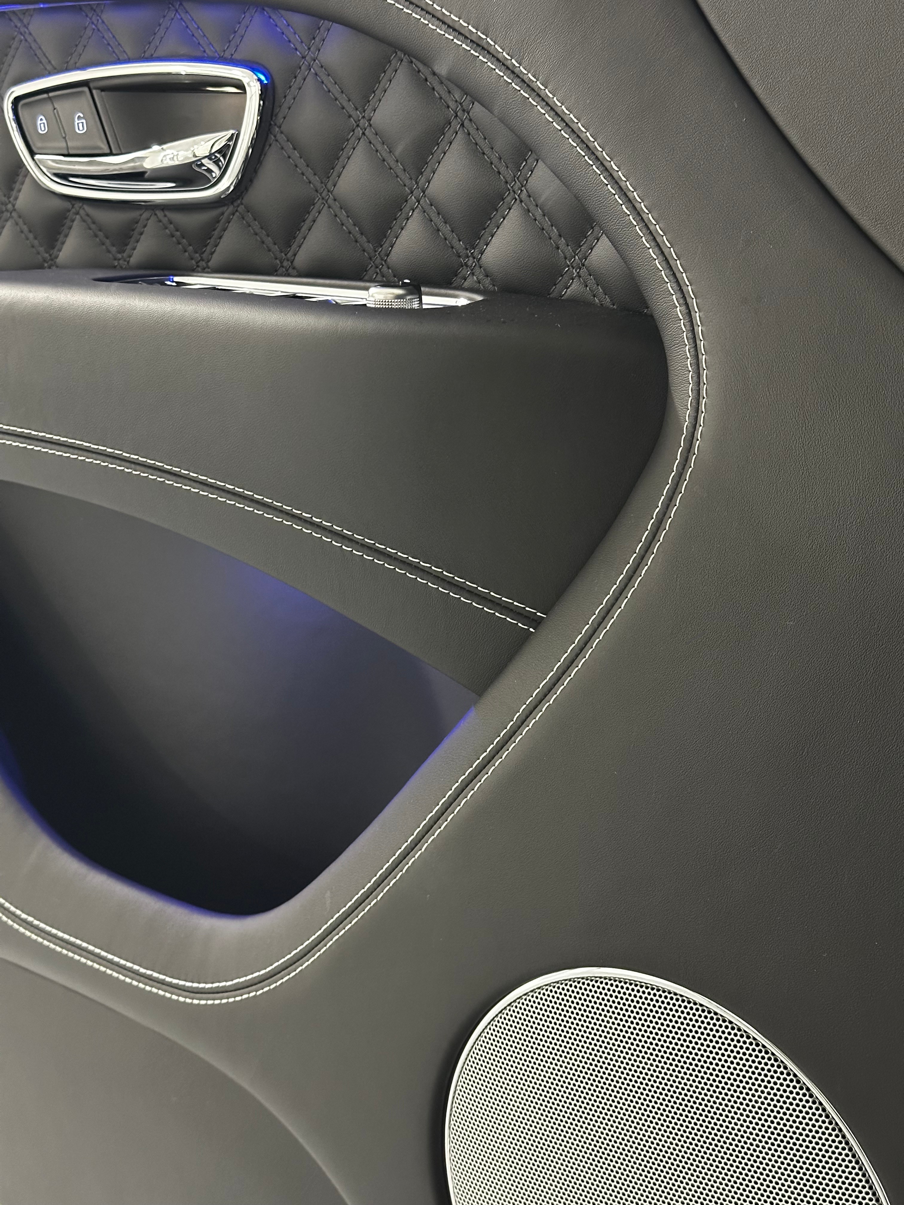 Image BENTLEY BENTAYGA Bentayga V8