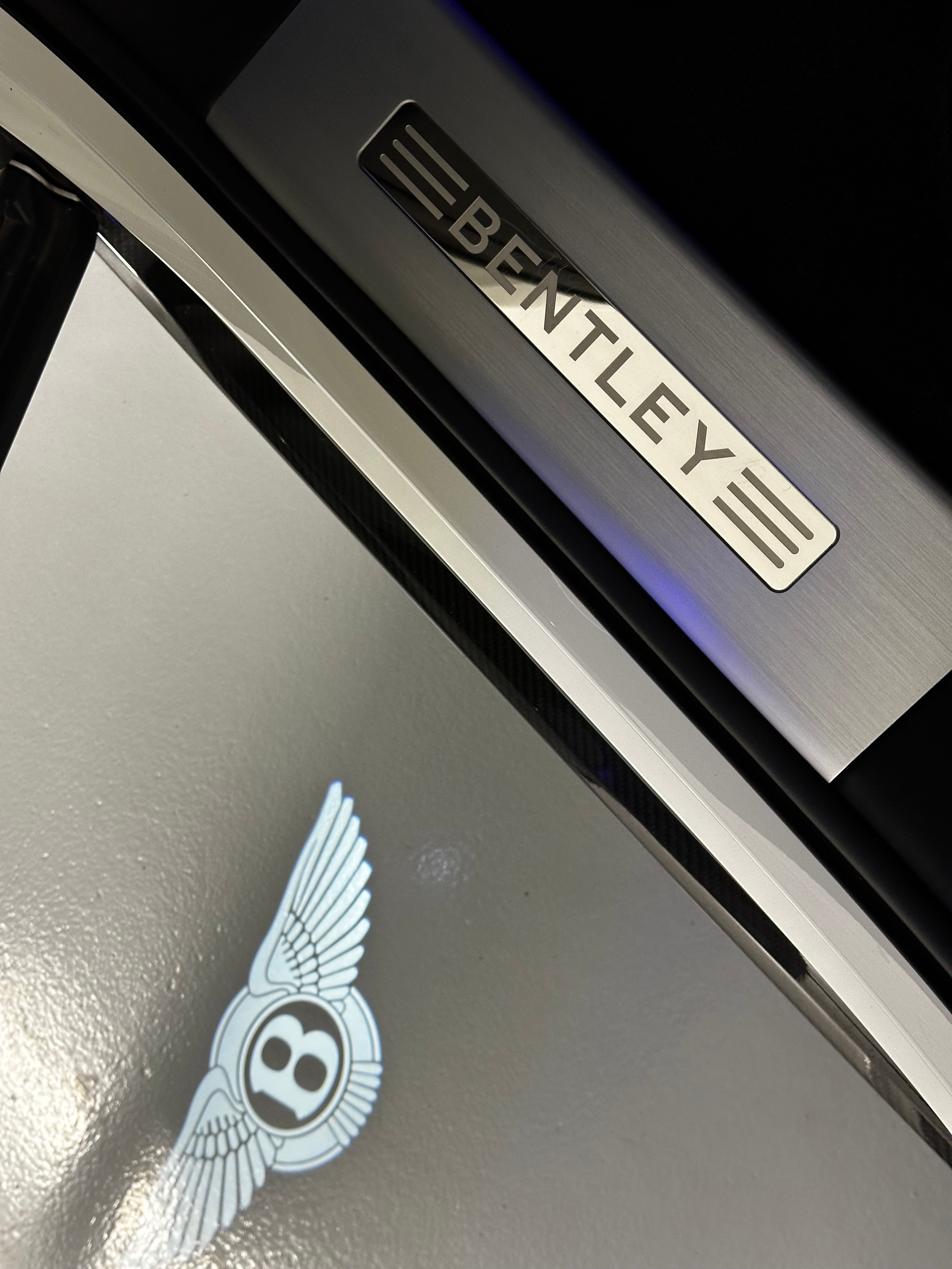 Image BENTLEY BENTAYGA Bentayga V8