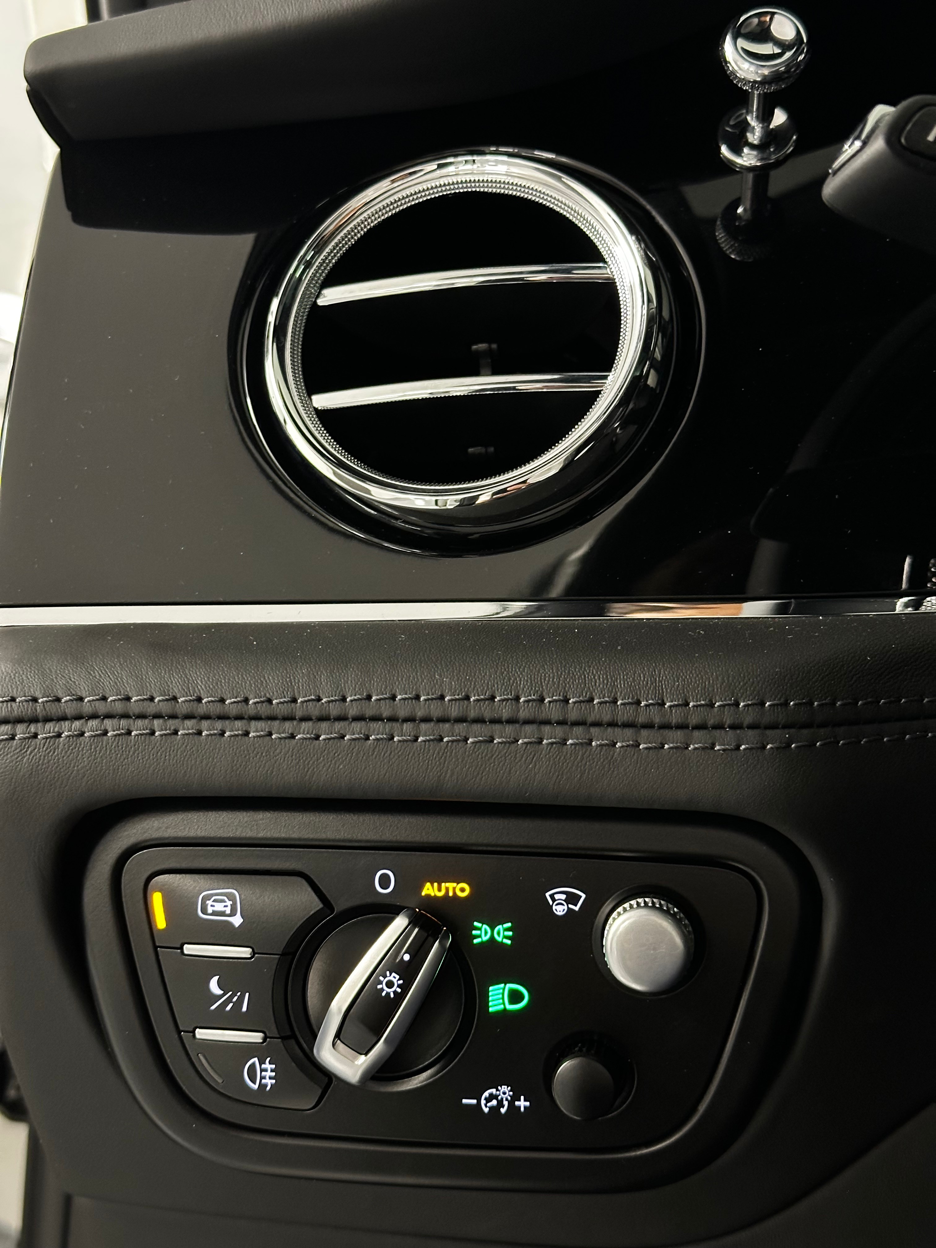 Image BENTLEY BENTAYGA Bentayga V8