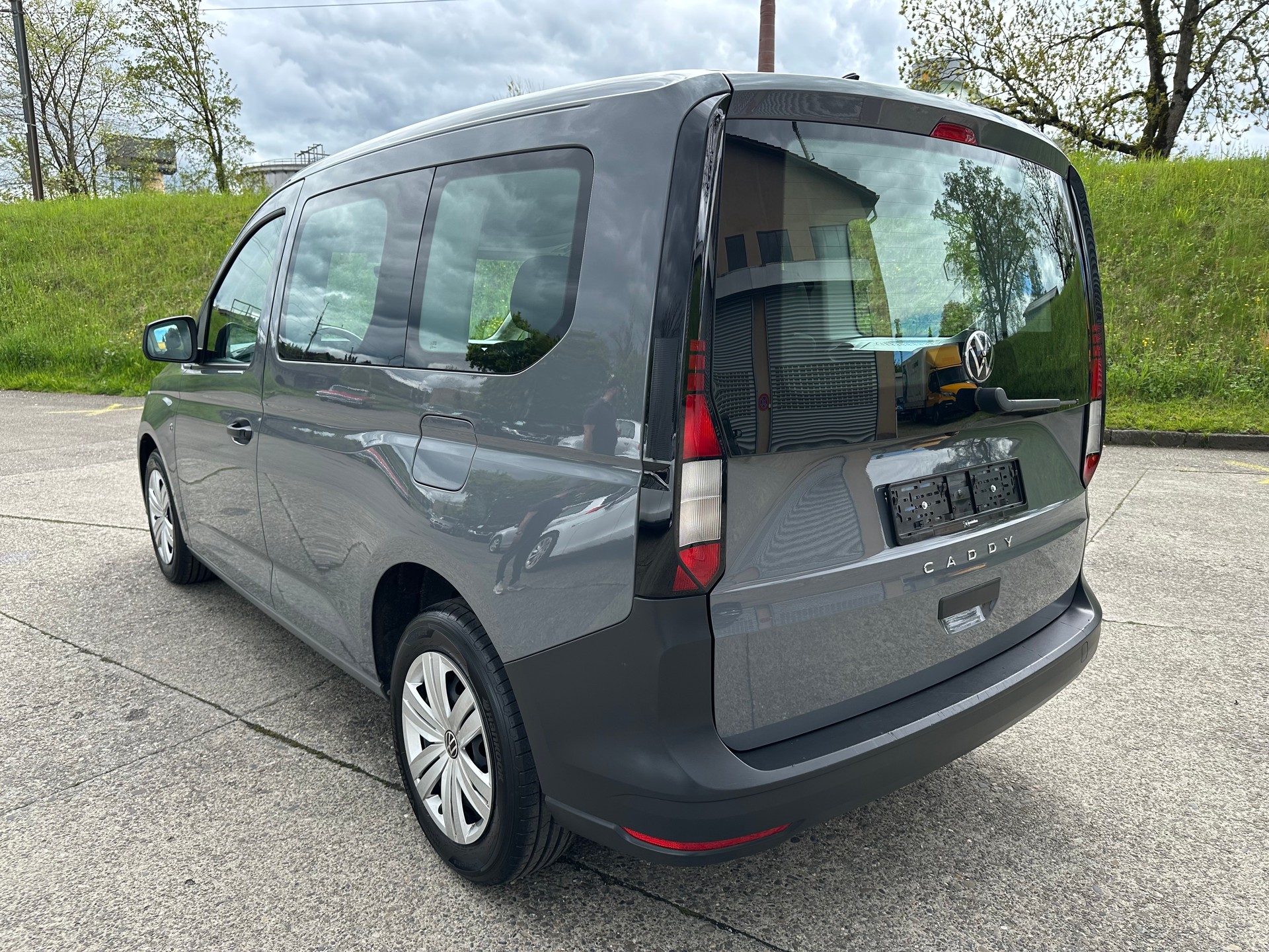 VW Caddy Kombi 1.5TSI-showroom-element-2