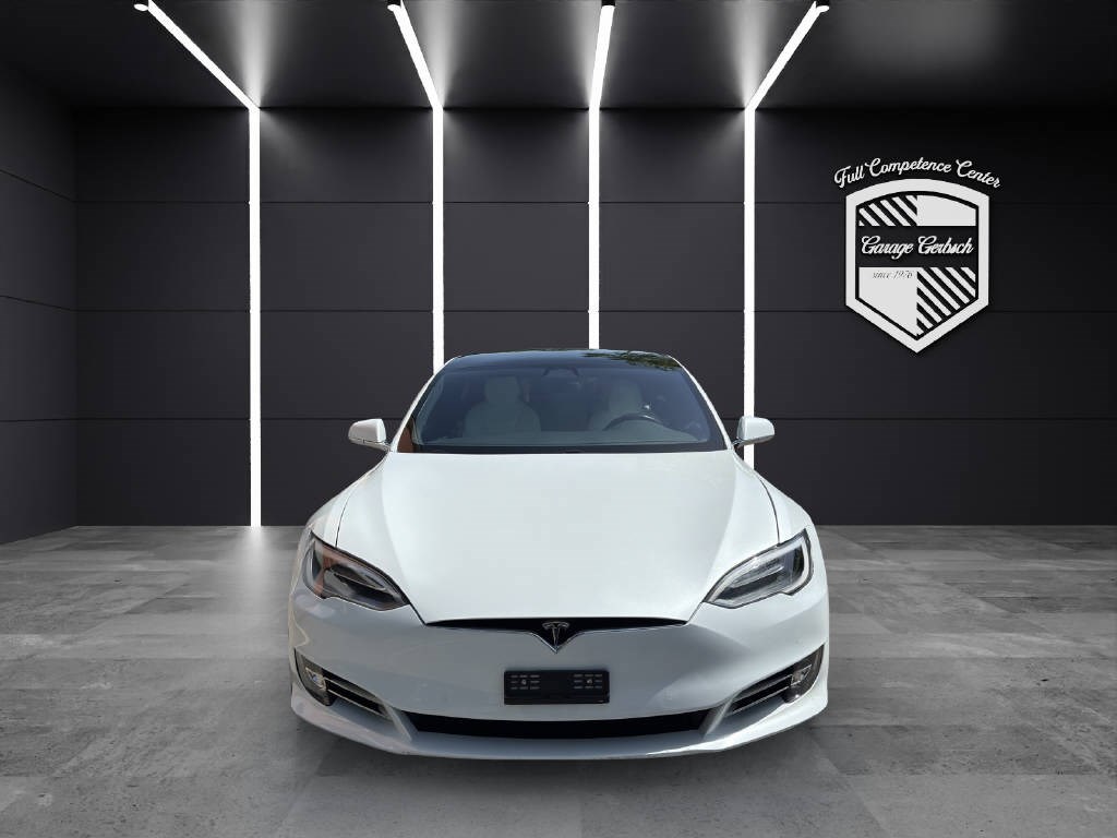 TESLA Model S 100 Performance D-showroom-element-2