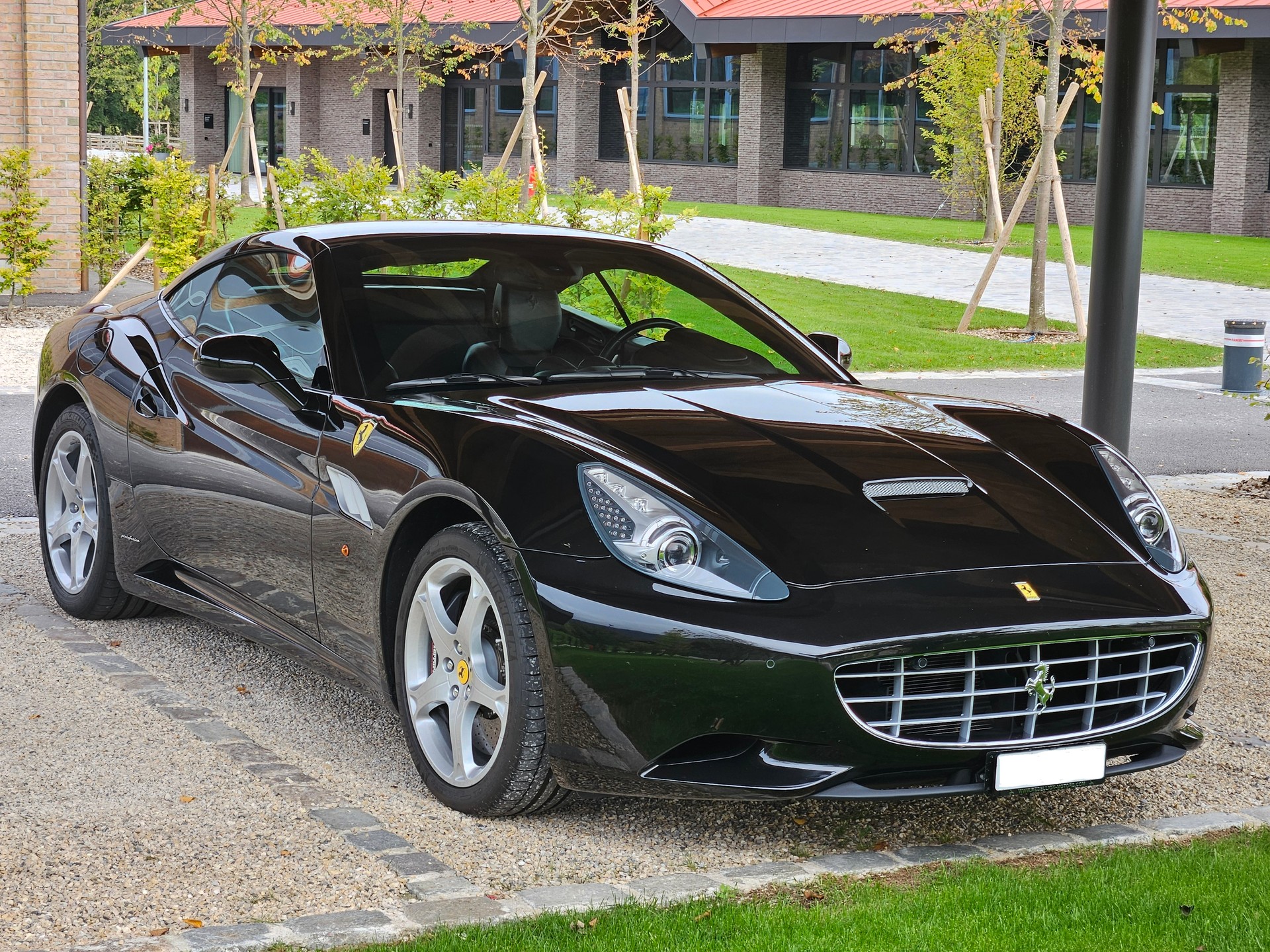FERRARI California 4.3 V8