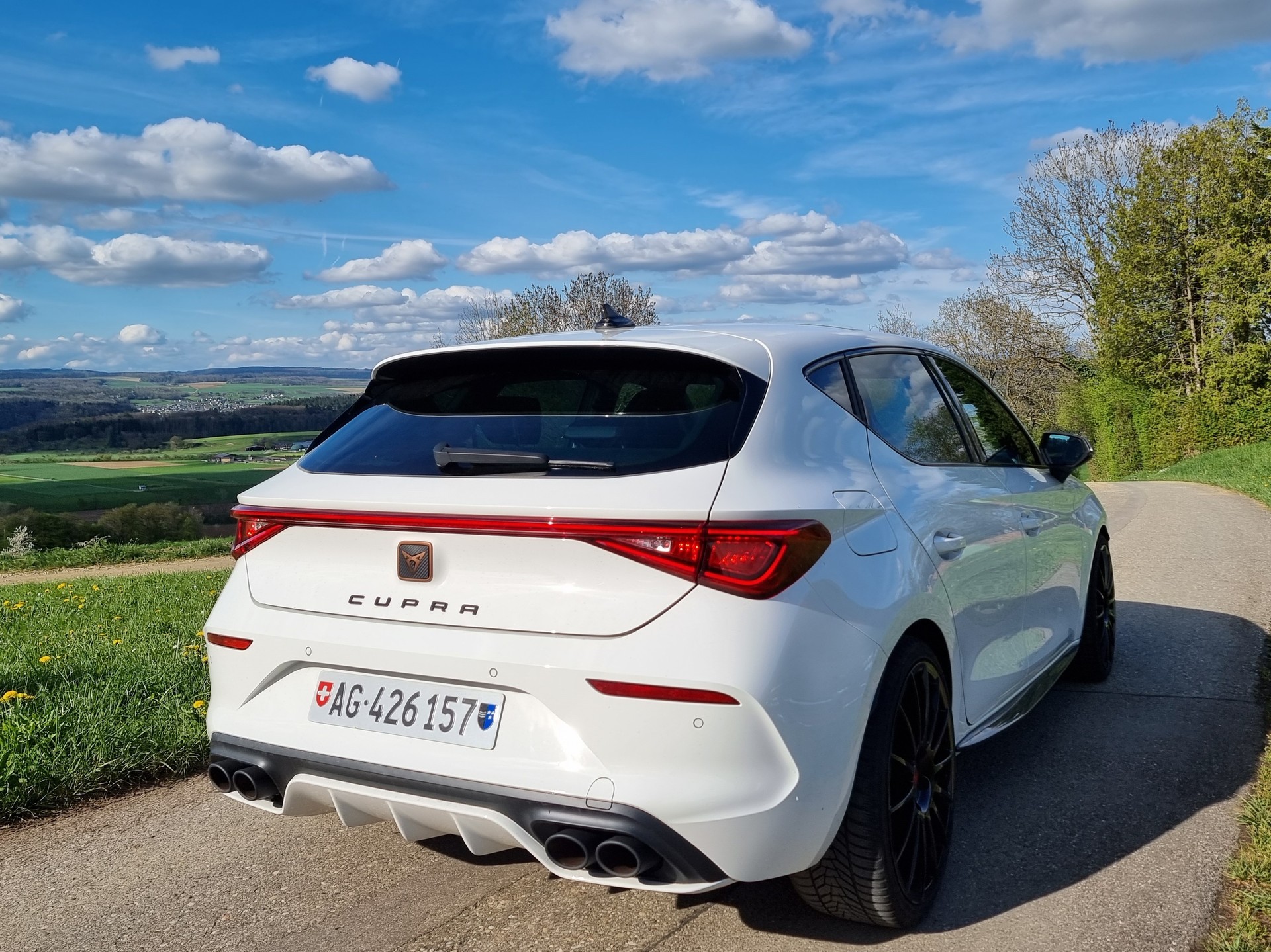 CUPRA LEON-image-3