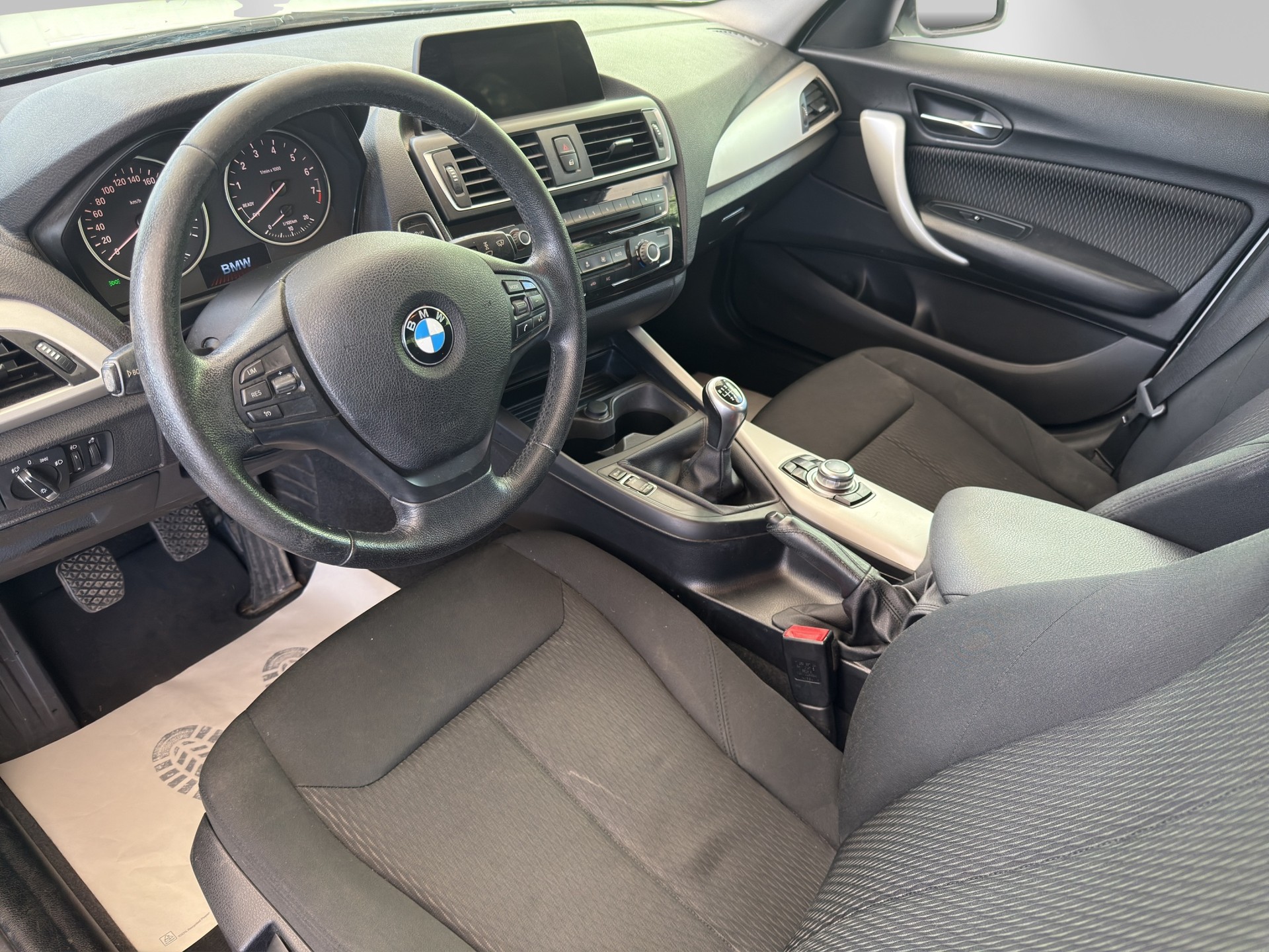 BMW 116i Business-image-7