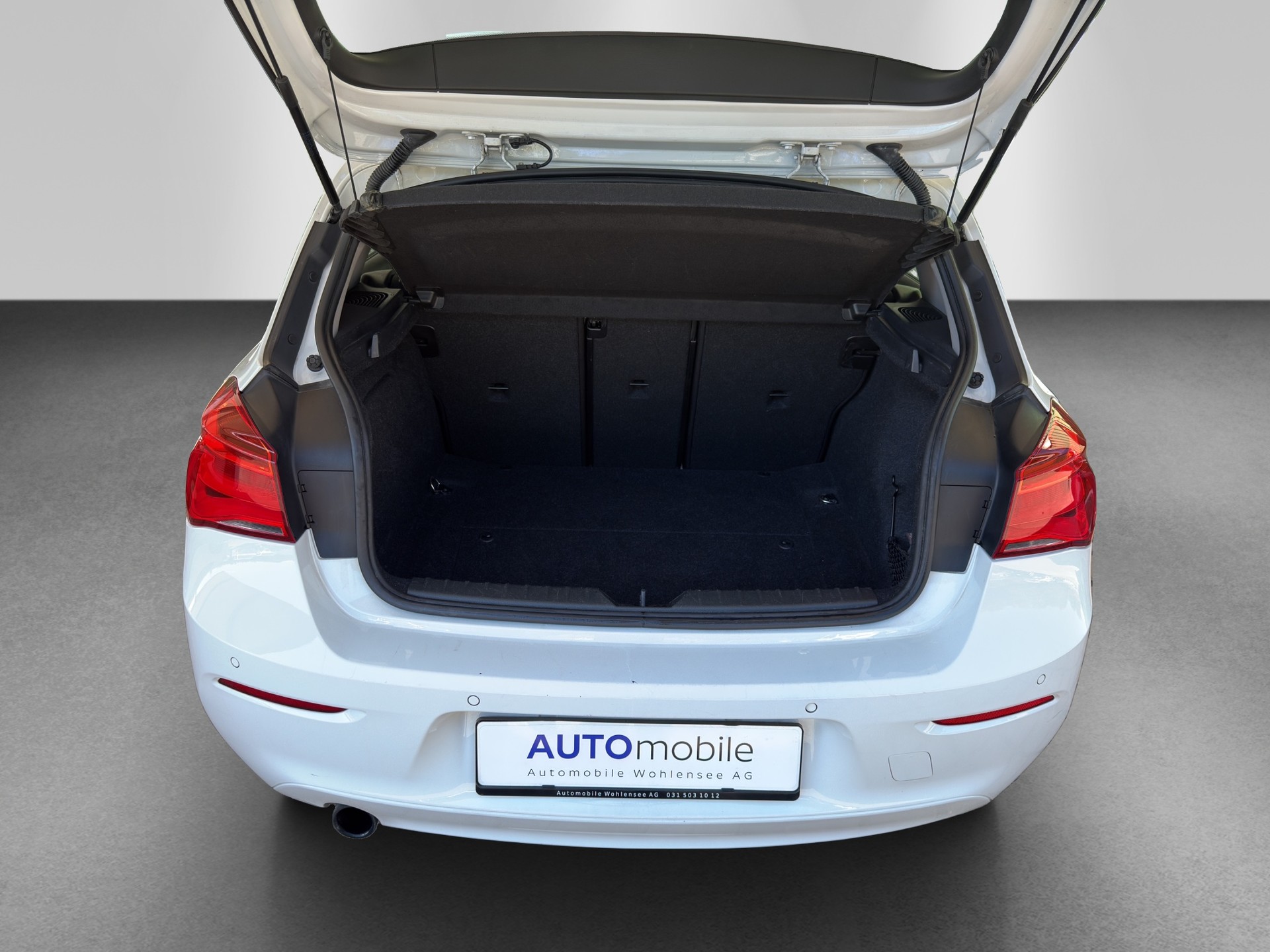 BMW 116i Business-image-16