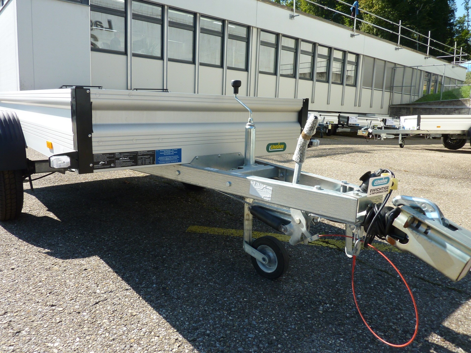 UNSINN Kastenanhäger WEB T 2512-13-13 Tieflader gebremst 1.300kg-showroom-element-3