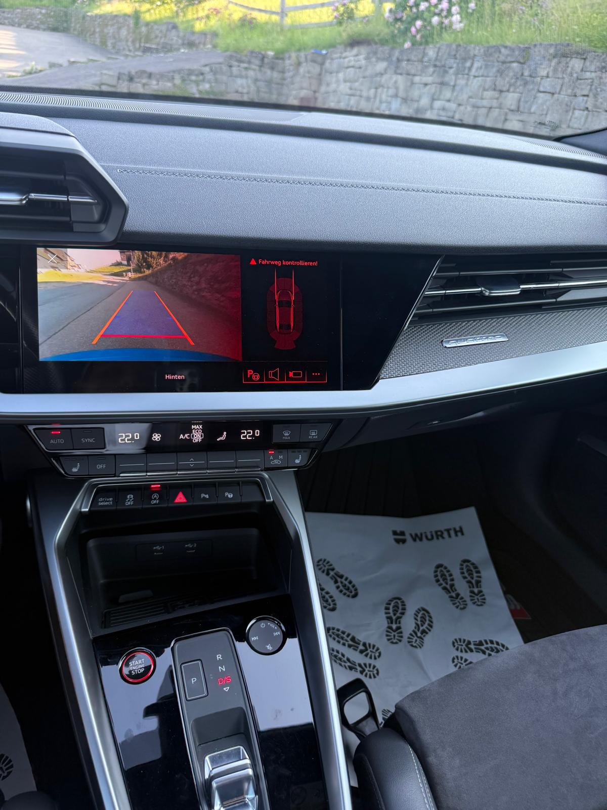 AUDI S3 Limousine 2.0 TFSI quattro S-tronic-image-12