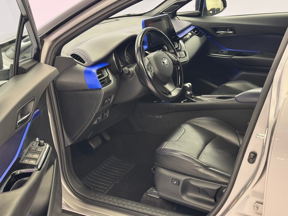 C-HR Hybrid 1.8 First Edition