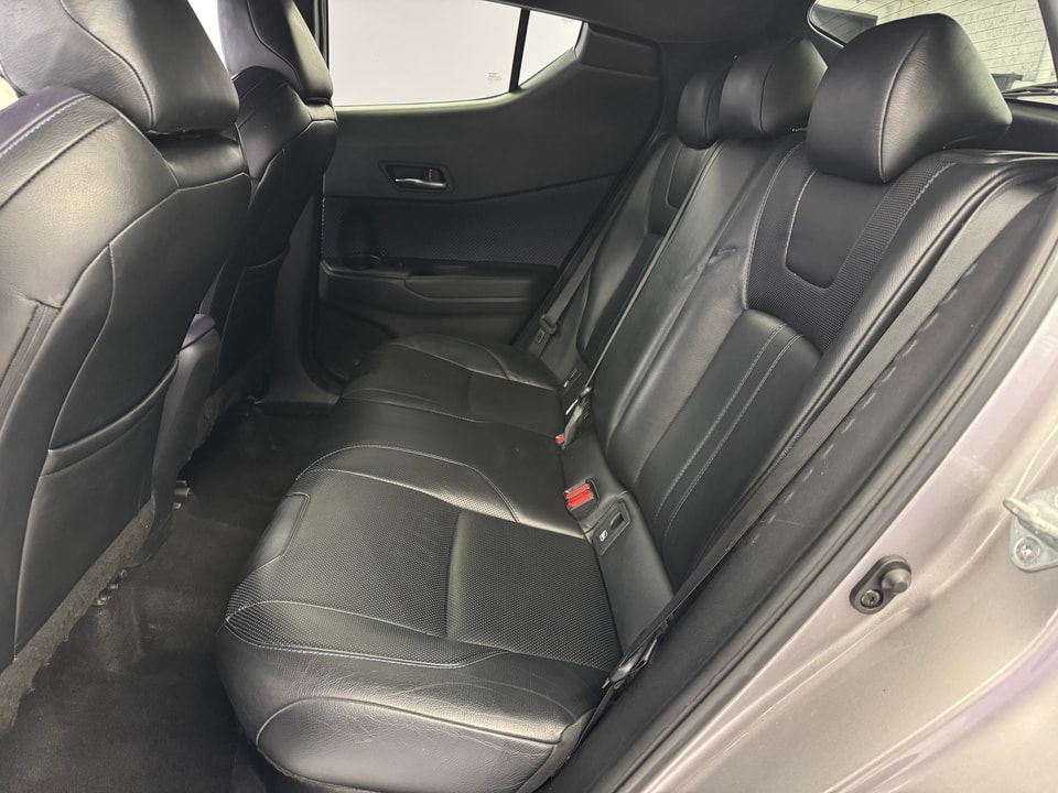 C-HR Hybrid 1.8 First Edition