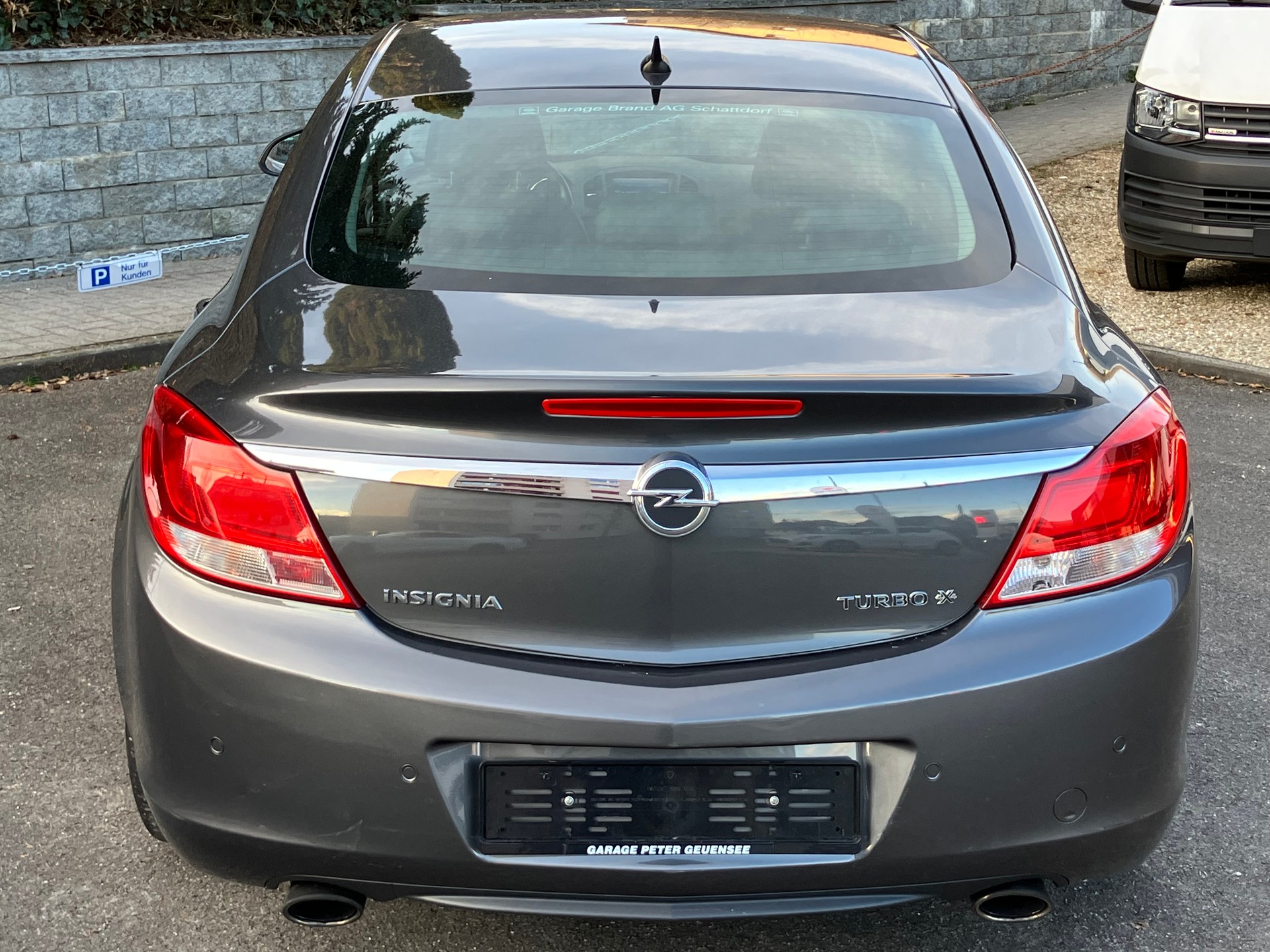 OPEL Insignia 2.0 Turbo Edition 4WD Automatic-image-4