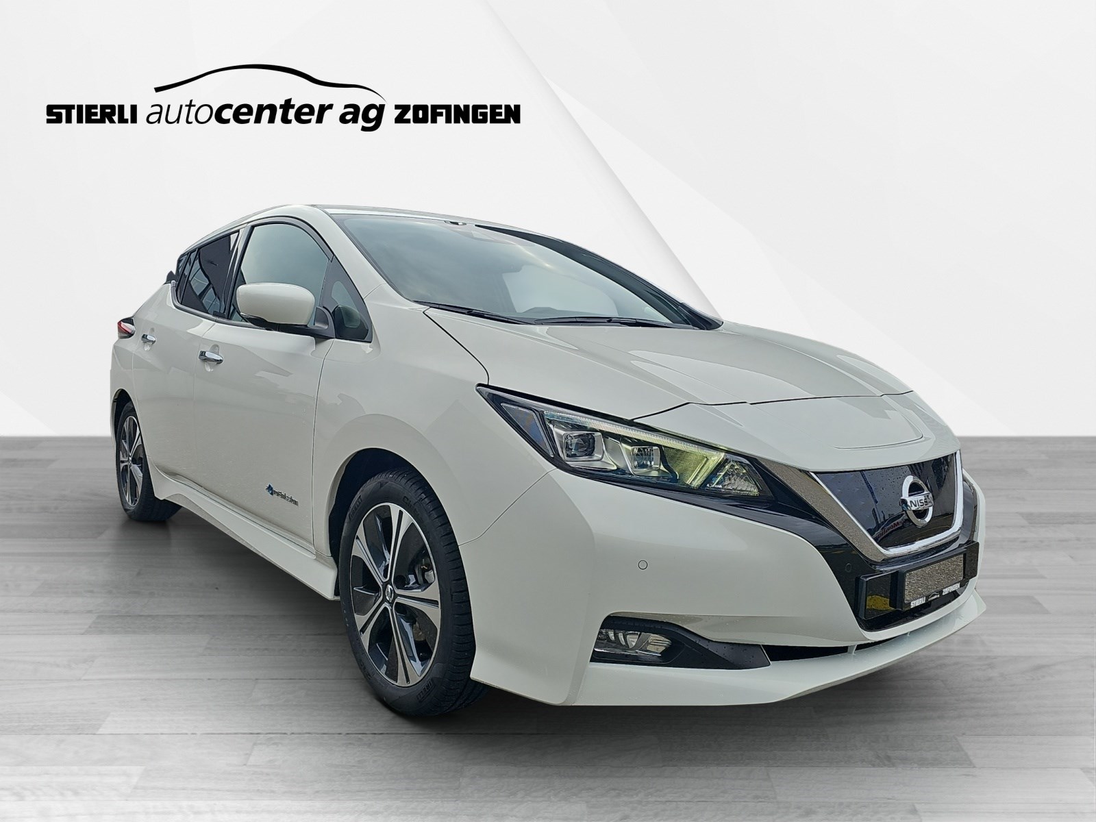 NISSAN Leaf Tekna-showroom-element-2
