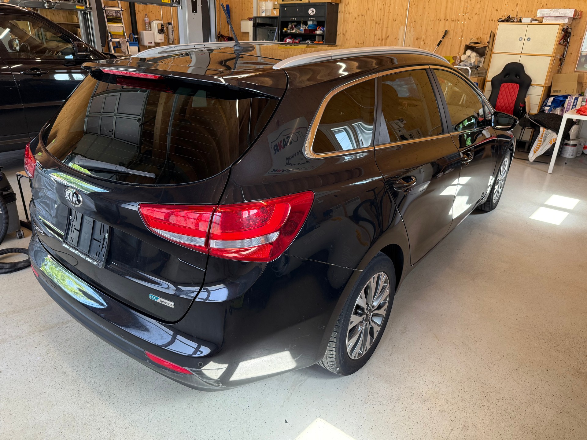 KIA Cee'd Sportswagon 1.6 GDi Swiss Eco-showroom-element-3