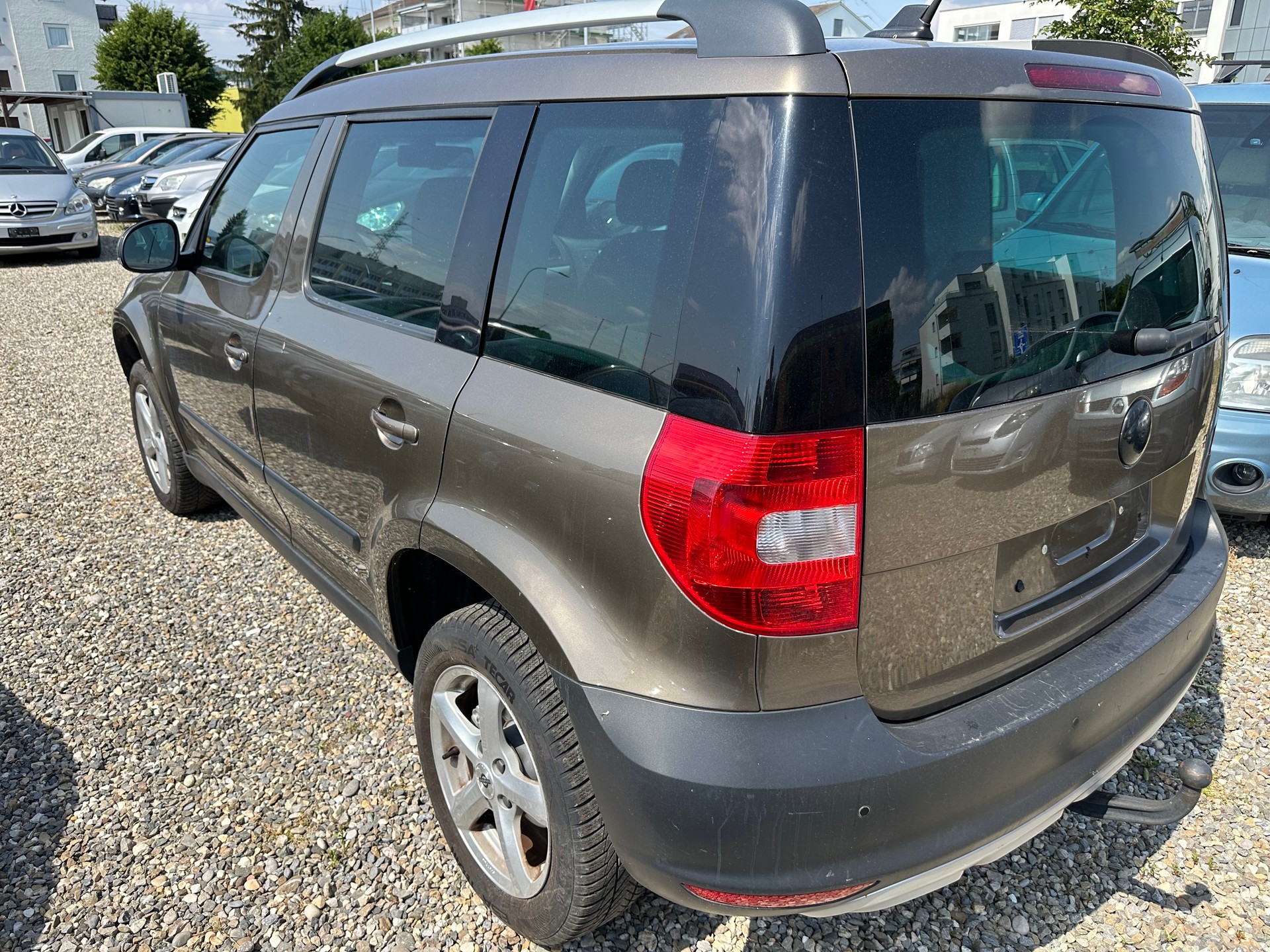 SKODA Yeti 1.2 TSI Elegance DSG-image-2