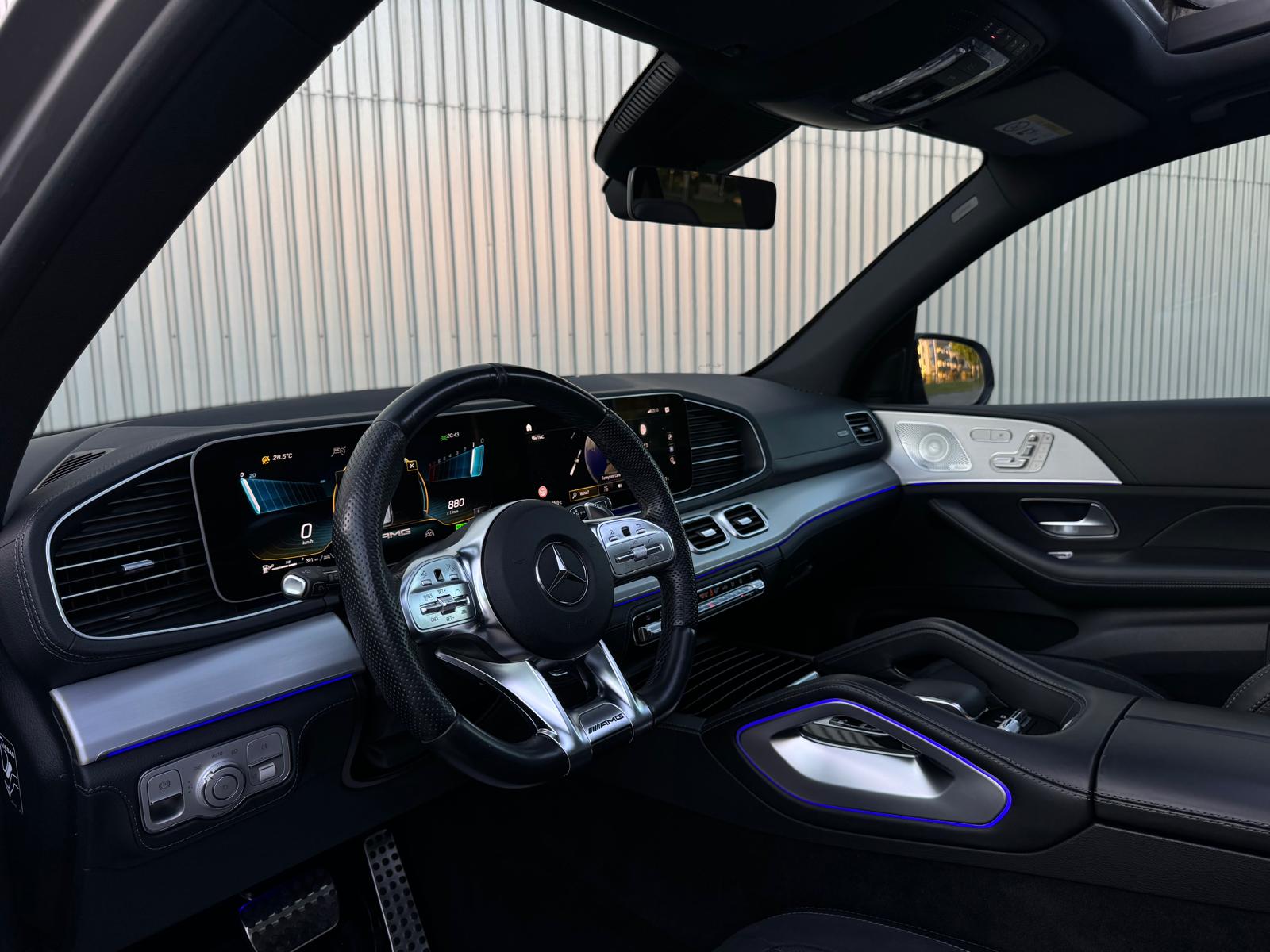 MERCEDES-BENZ GLE 63 S AMG Limited Mojavesilver Performance 4Matic+ 9G-Speedshift-image-9