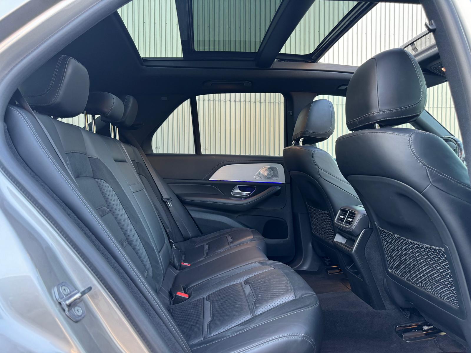 MERCEDES-BENZ GLE 63 S AMG Limited Mojavesilver Performance 4Matic+ 9G-Speedshift-image-15