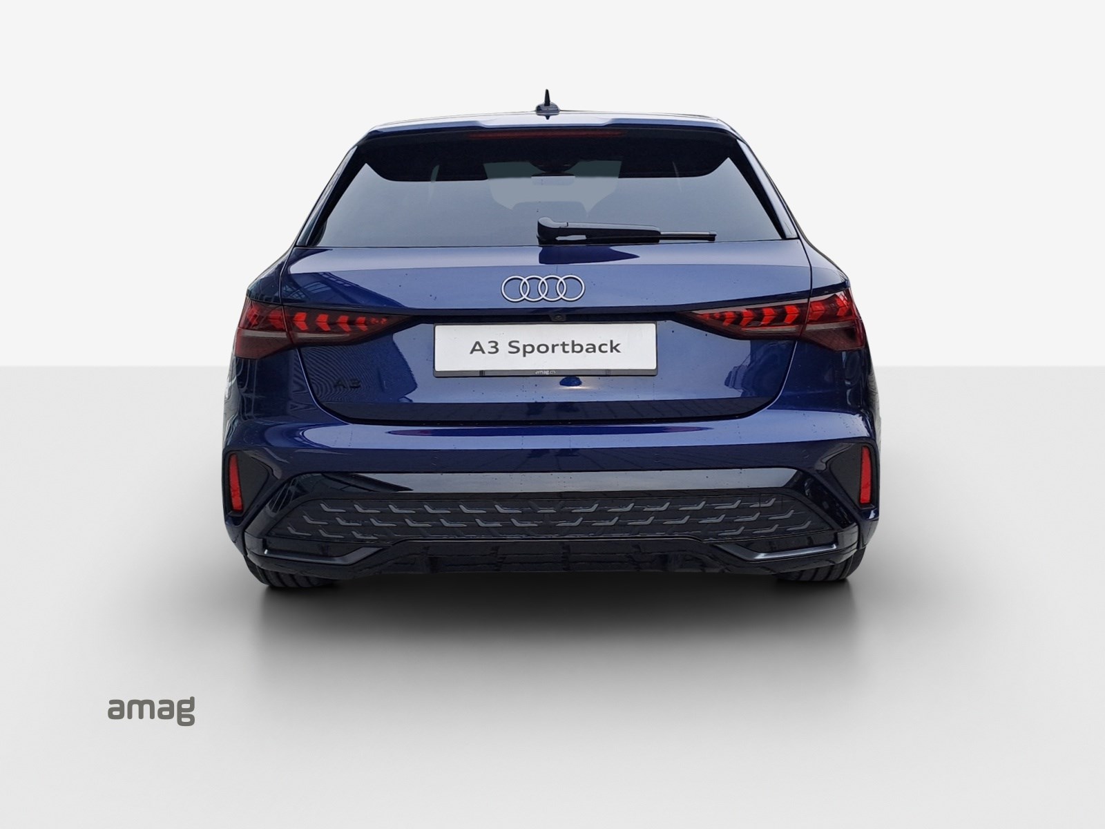 AUDI A3 Sportback 35 TFSI S line Attraction-showroom-element-3