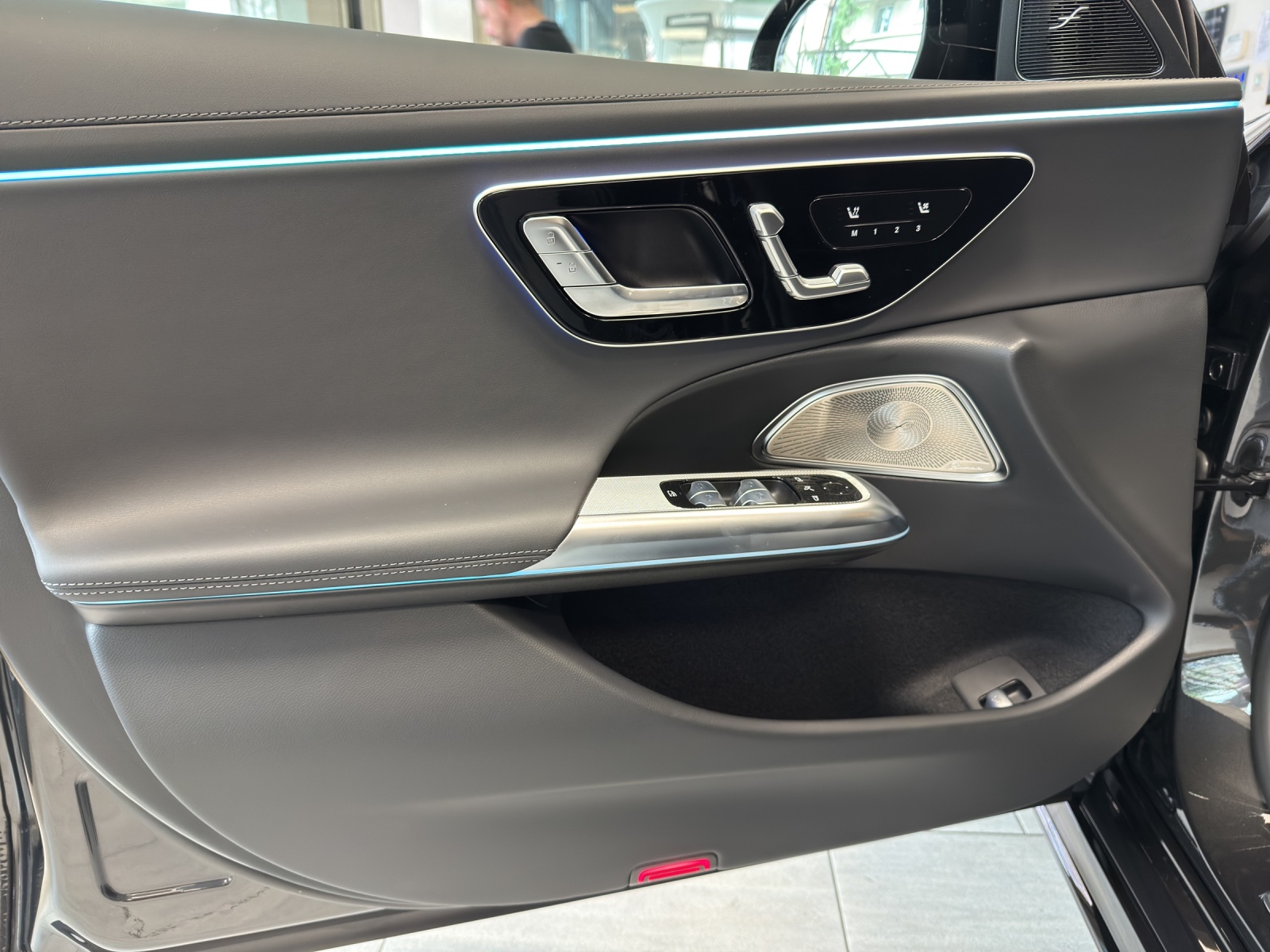 Image MERCEDES-BENZ E-220 E 220 d T 4Matic 9G-Tronic