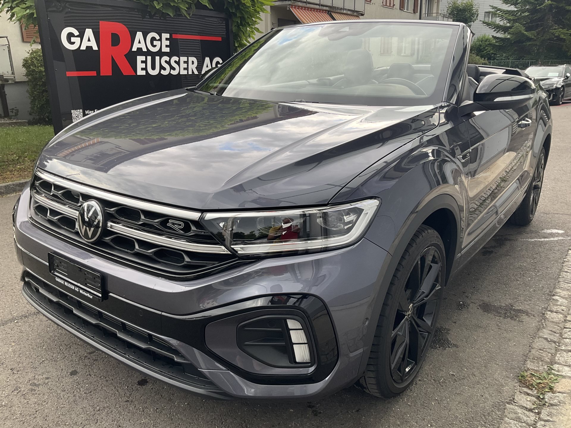 VW T-ROC R-LINE BLACK STYLE *** 5 JAHRE VW WERKSGANTIE ***-image-0