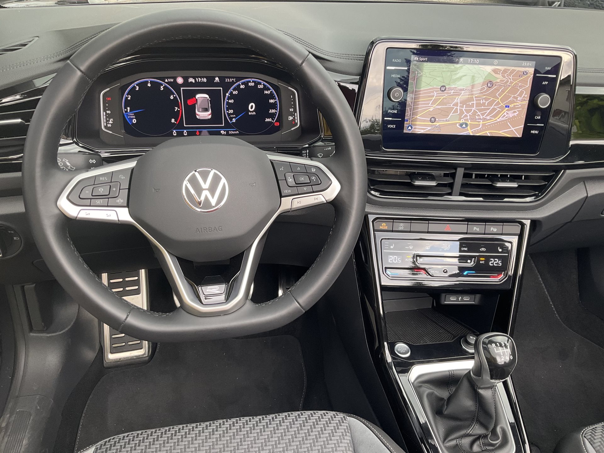 VW T-ROC R-LINE BLACK STYLE *** 5 JAHRE VW WERKSGANTIE ***-image-8